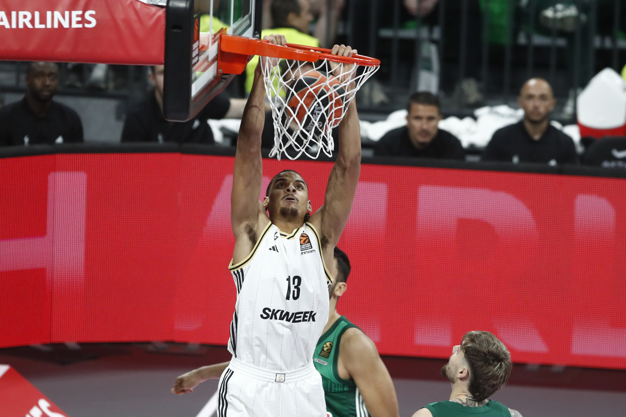 Η Βαλένθια προπορεύεται της κούρσας για την απόκτηση του Σακό