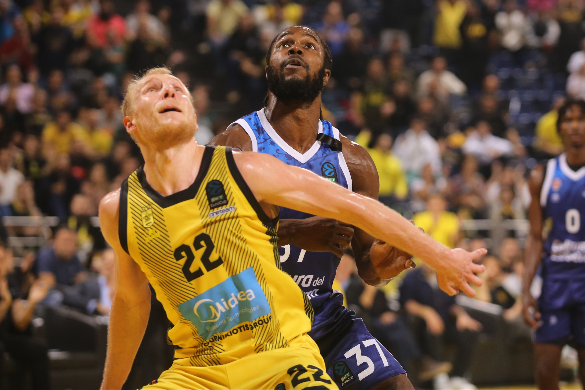 Ο Ερυθρός Αστέρας κατέβαλλε το buy out για τον Οτζελέγε, σύμφωνα με ισπανικό δημοσίευμα