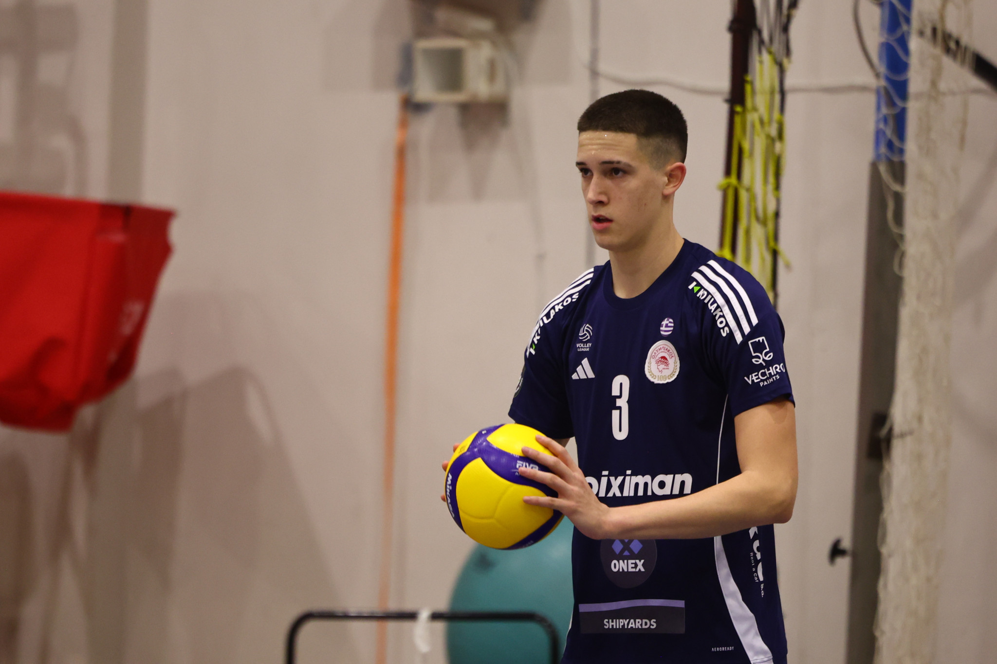 Από τον Ολυμπιακό στο Πανεπιστήμιο του Τσάρλεστον ο Μανίκας (video)