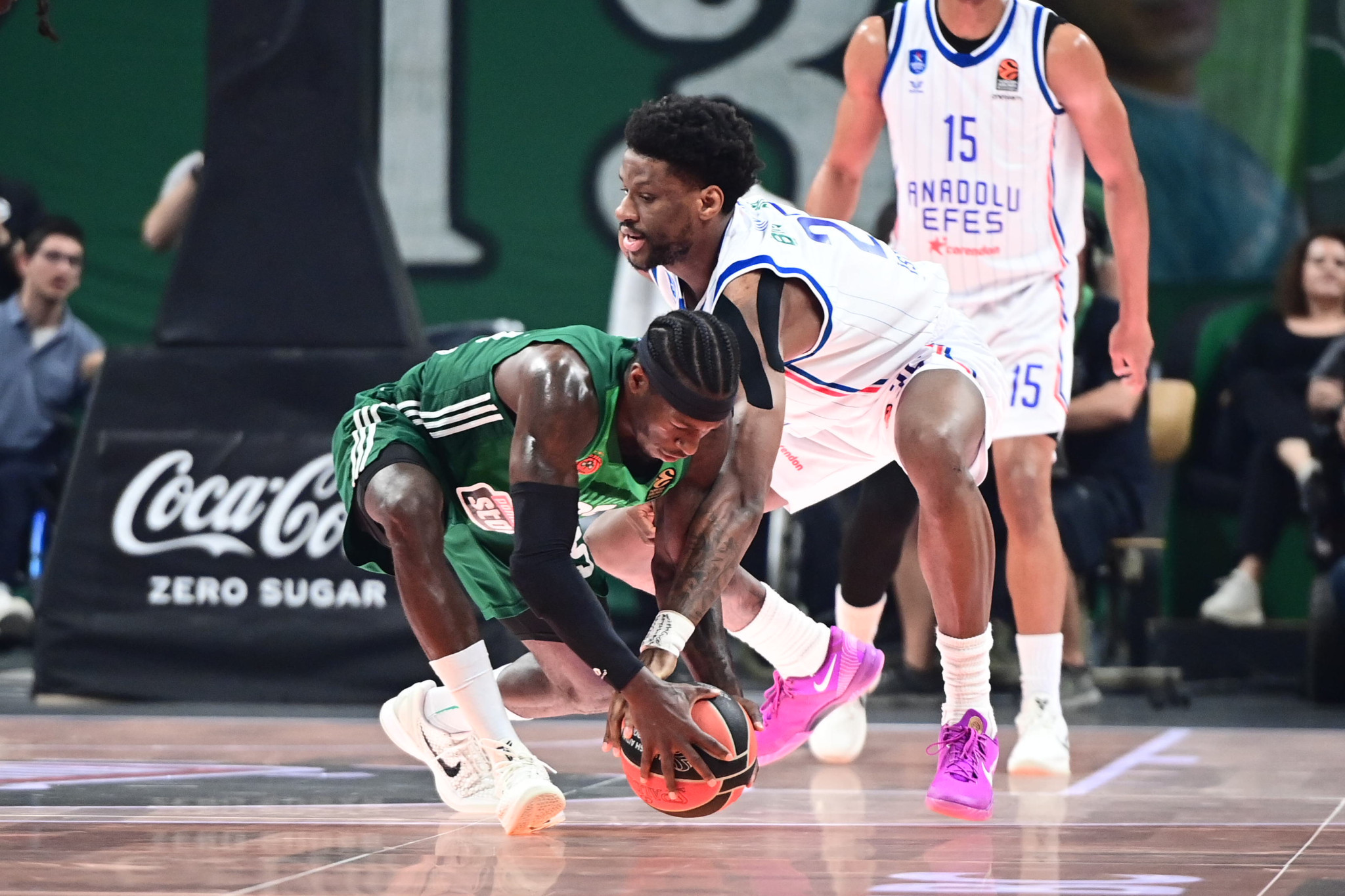 Ο Ολυμπιακός παρακολουθεί την περίπτωση Οτούρου, σύμφωνα με Ισραηλινό δημοσιογράφο