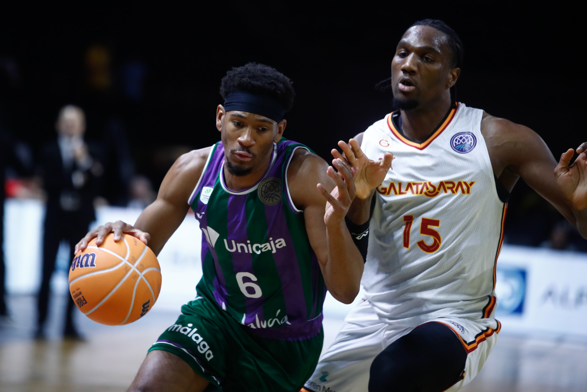 «Κοντά στο να κλέψει τον Τέιλορ της Μάλαγα η Βαλένθια»