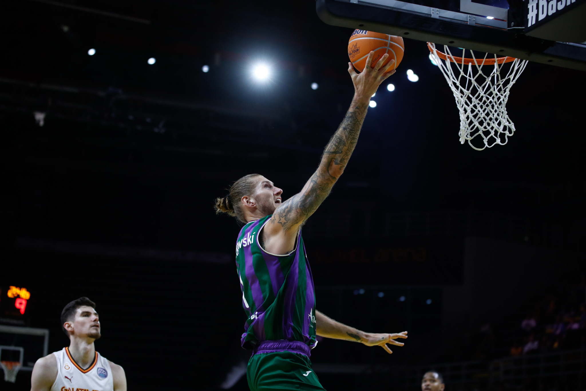 Η Παρτίζαν έκανε δικό της τον Οσετκόφσκι