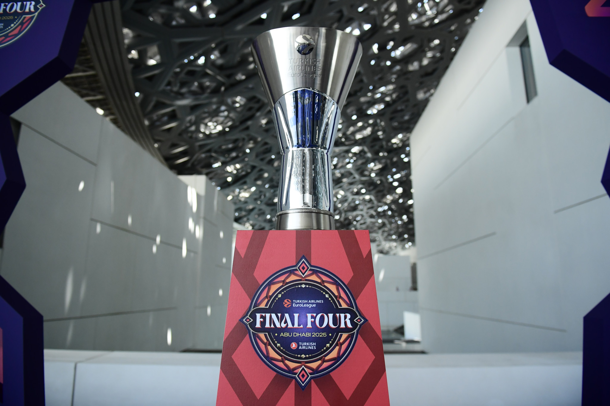 Αναβολή στην απόφαση για το Final 4 από τη Euroleague - Περιμένουν αντιπρόταση από το Βελιγράδι