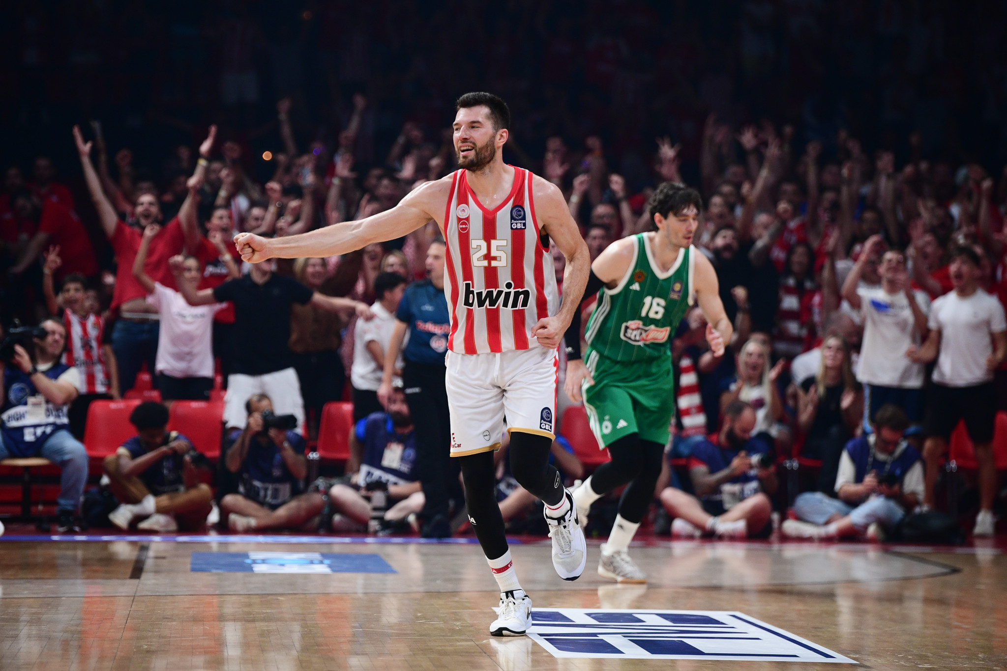 «Απέρριψε ο Ολυμπιακός την πρόταση της Ρεάλ Μαδρίτης για τον Πίτερς»