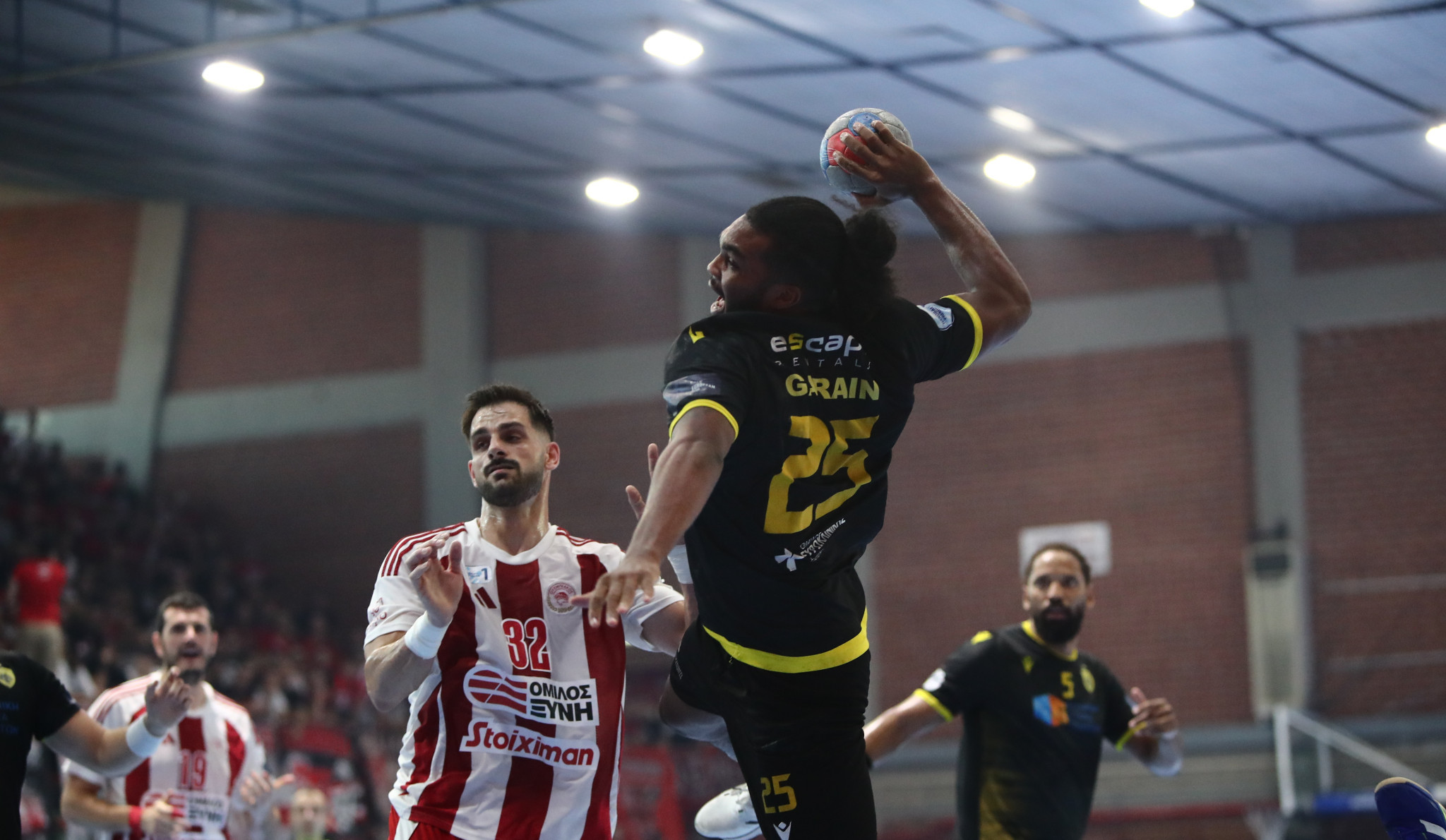 Τα highlights από τη νίκη της ΑΕΚ κόντρα στον Ολυμπιακό στον τέταρτο τελικό του χάντμπολ (video)