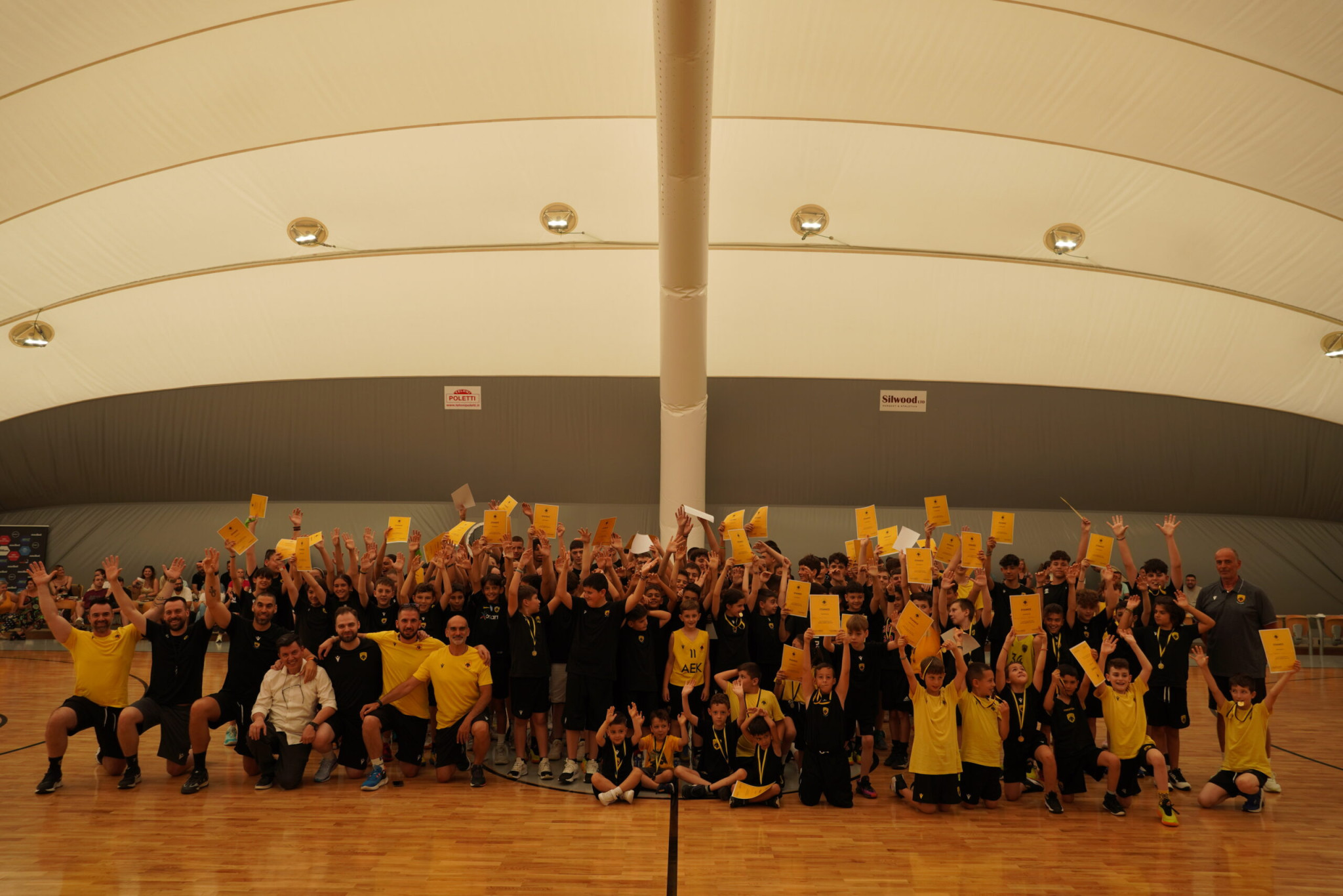 Τελετή λήξης με βραβεύσεις, συγκίνηση και οικογενειακό κλίμα για την Ακαδημία της ΑΕΚ