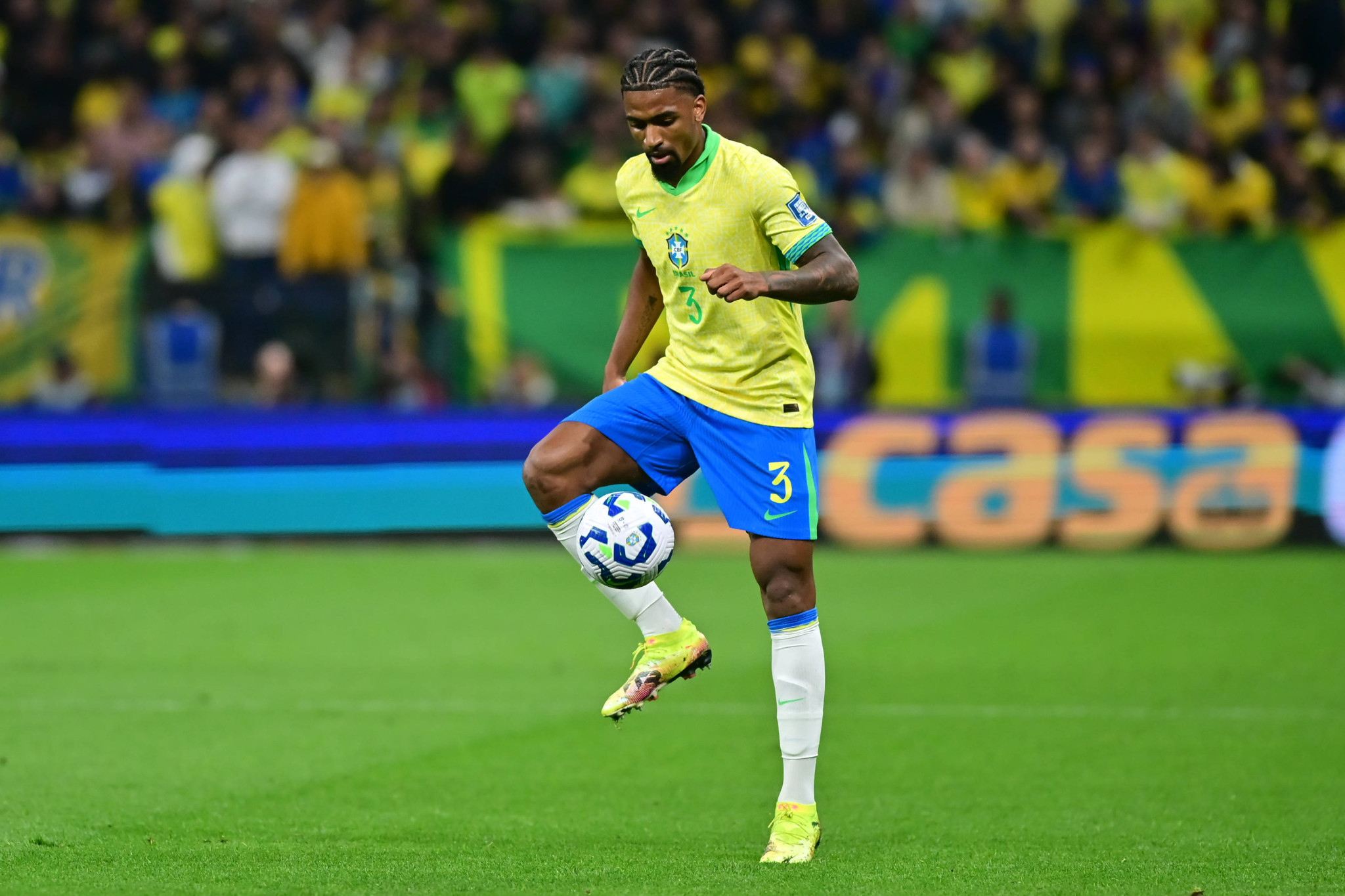 Κάποτε μάζευε σκουπίδια, σήμερα παίζει στην εθνική ομάδα της Βραζιλίας