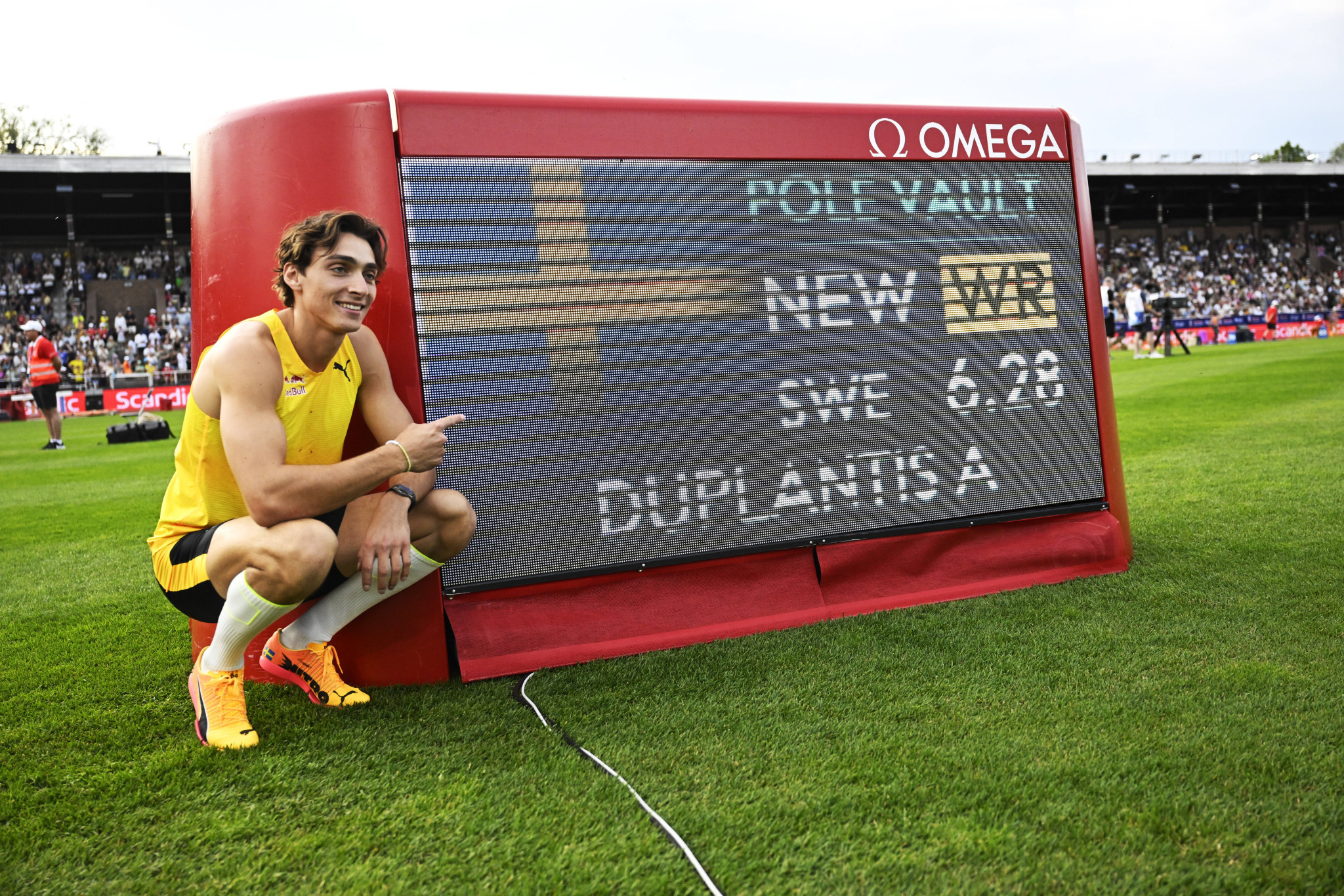 Γιατί ο Ντουπλάντις βελτιώνει το παγκόσμιο ρεκόρ κατά 1 εκ. κάθε φορά;