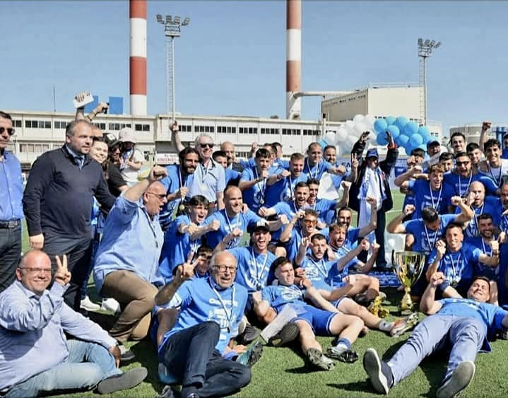 Αντιπεριφερειάρχης εγγυάται τη συμμετοχή της Ελλάς Σύρου στη Super League 2