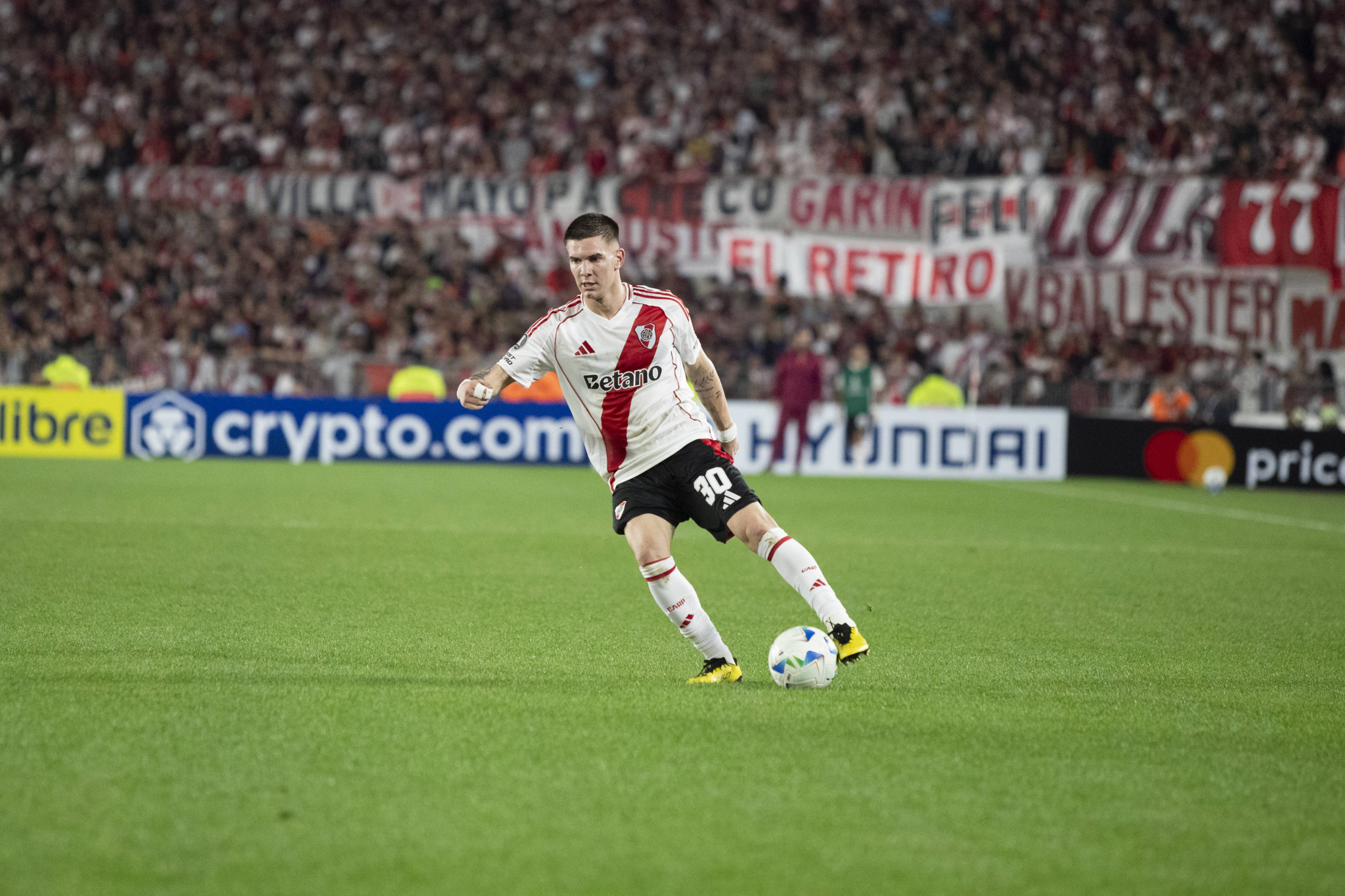 Πέρασε ιατρικά και υπέγραψε ο Μασταντουόνο στην Ρεάλ Μαδρίτης