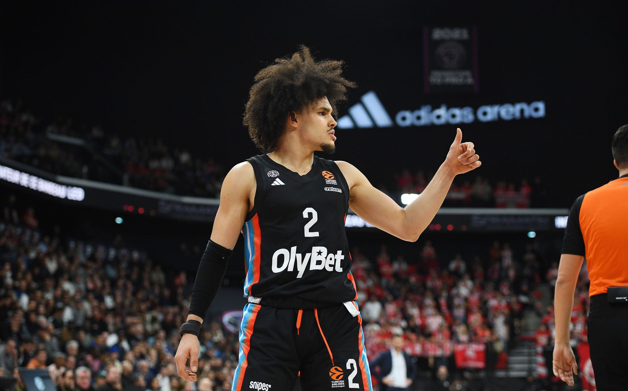 Η Παρί «καθάρισε» την Βίρτους Μπολόνια και πήρε τη δεύτερη της νίκη στην Euroleague