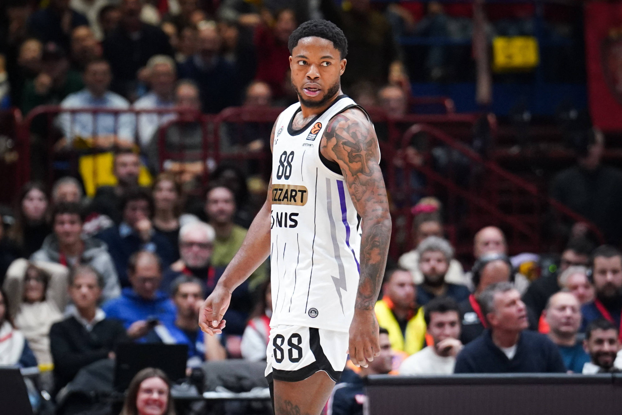 Οι Σέρβοι αναφέρουν κρούση του Παναθηναϊκού στην Παρτίζαν για τον Τζόουνς