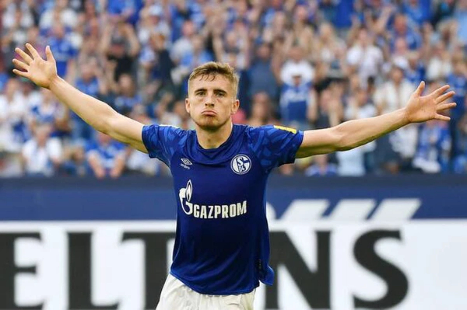 Έρχεται την Πέμπτη ο Κένι και υπογράφει τριετές συμβόλαιο