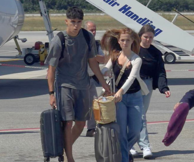 Στην Κω για διακοπές ο Κουμπαρσί με τη σύντροφο του