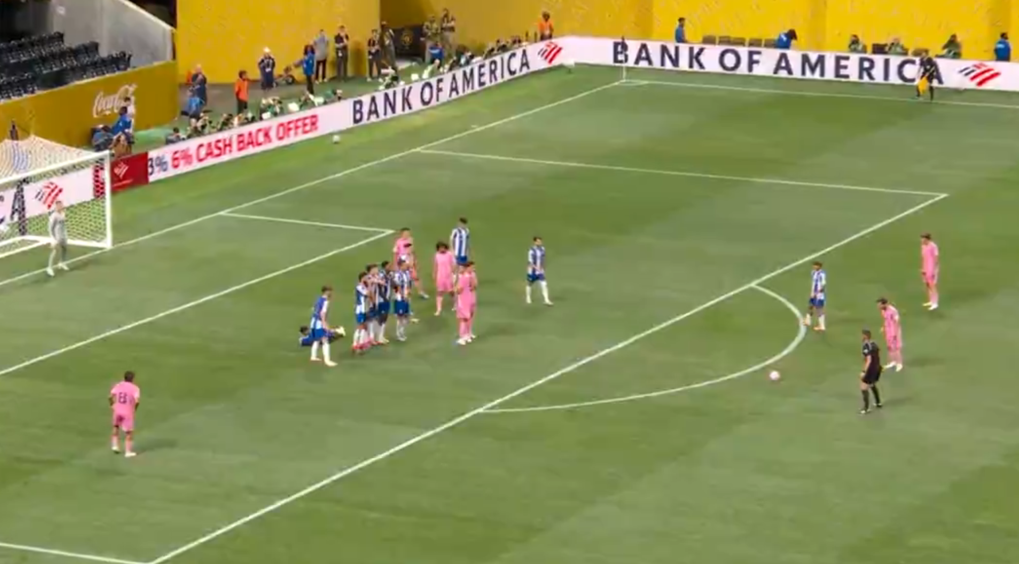 To βίντεο που κάνει ήδη τον γύρο του κόσμου - Η πανέμορφη εκτέλεση φάουλ του Μέσι