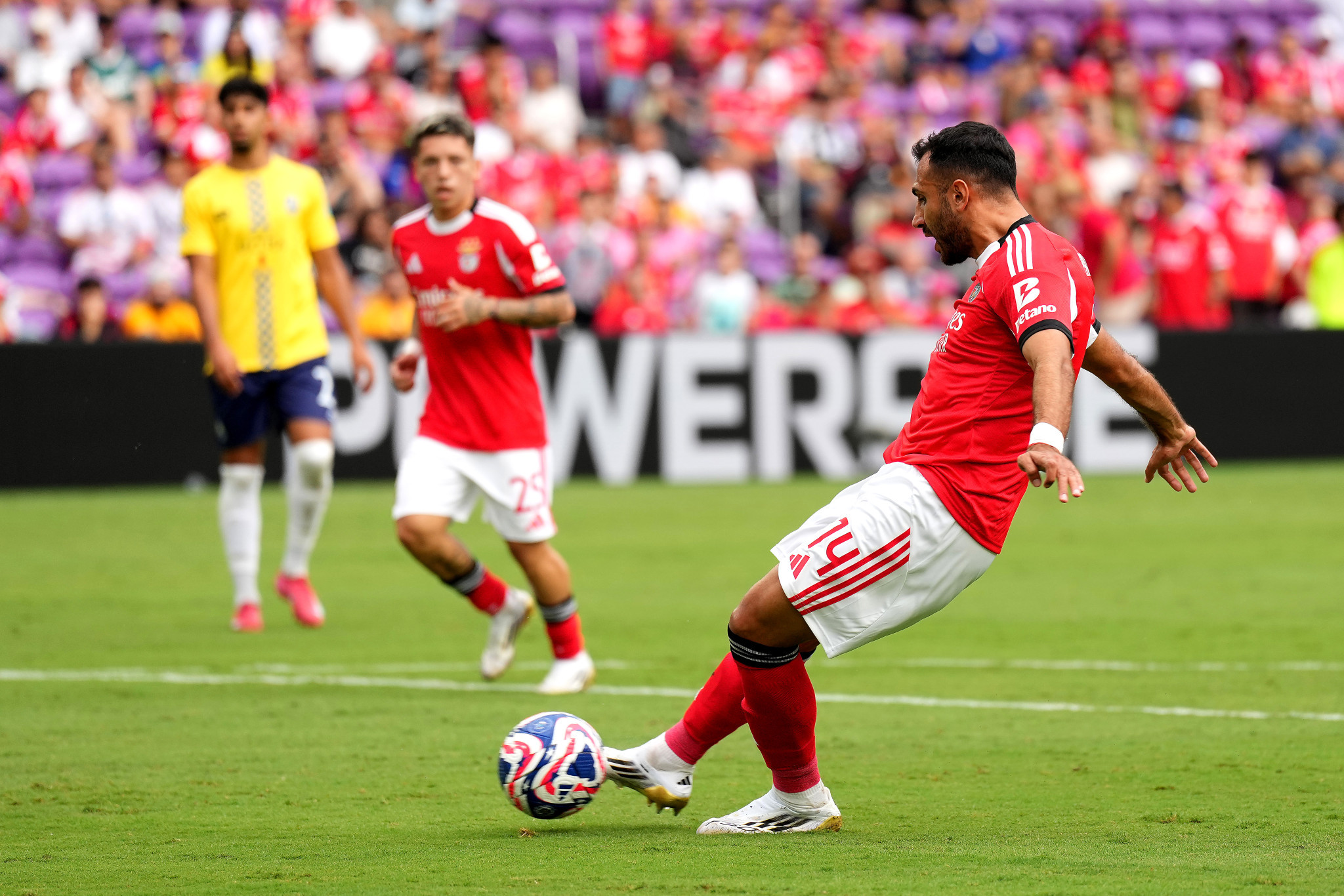 Ασταμάτητος Παυλίδης: Πέτυχε και δεύτερο γκολ για την Μπενφίκα στο παιχνίδι με την Τσάβες! (video)