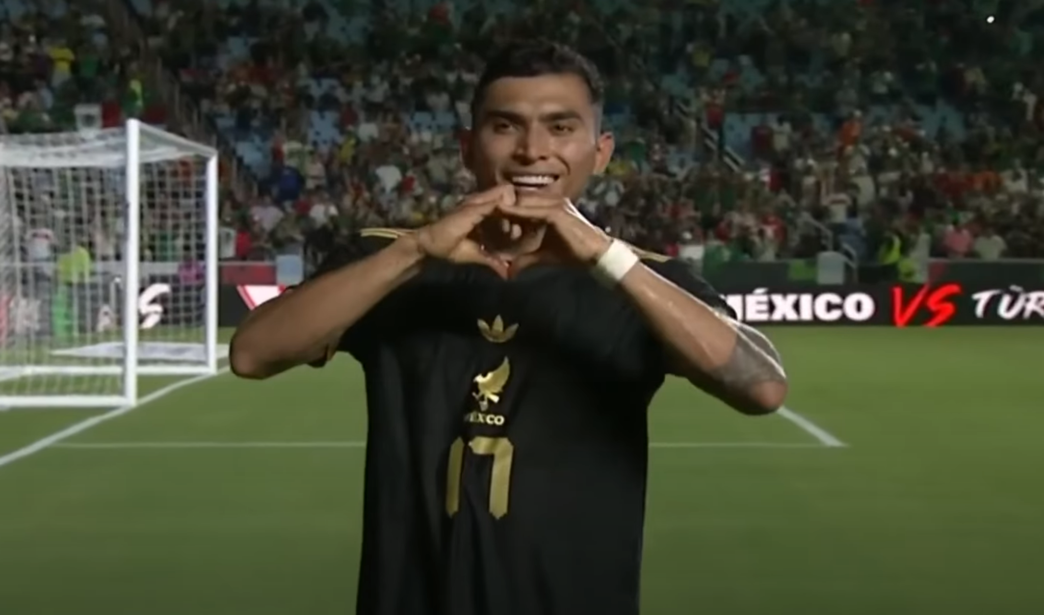 Ο Πινέδα βρήκε δίχτυα και χάρισε τη νίκη στο Μεξικό επί της Τουρκίας