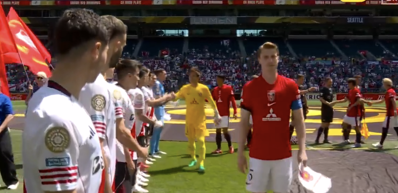 Τρομερό περιστατικό με τον αρχηγό της Ουράβα: Δεν χαιρέτησε τους παίκτες της Ρίβερ (video)