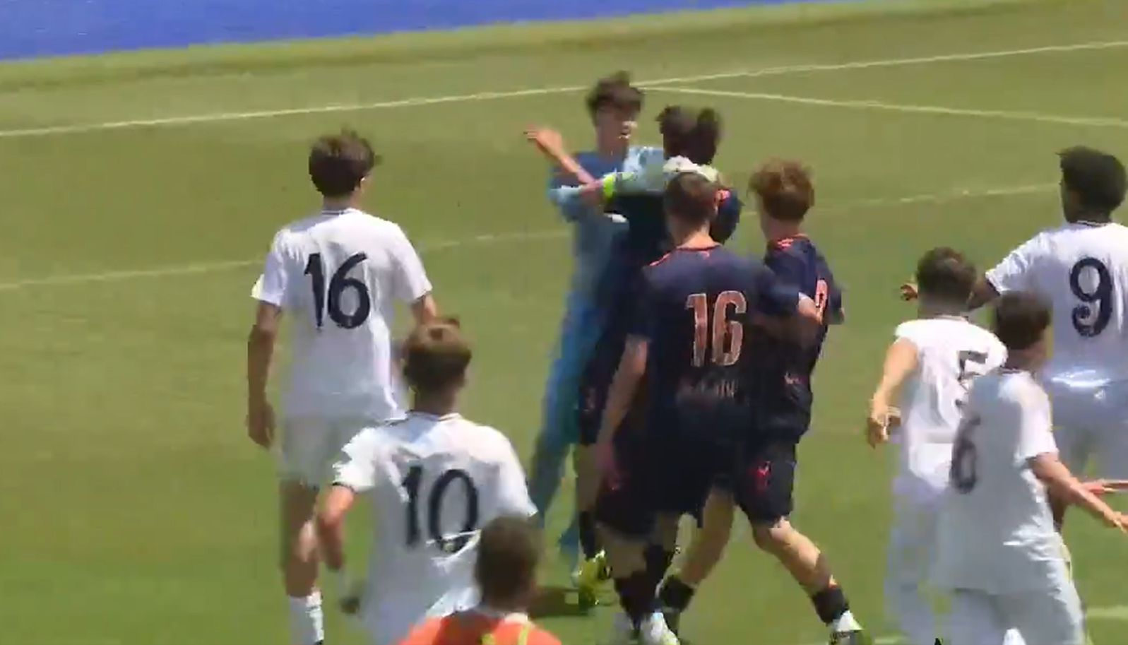 Άνω κάτω στην Ισπανία - Ματς της Ρεάλ με τη Θέλτα μετατράπηκε σε αγώνα... μποξ (video)