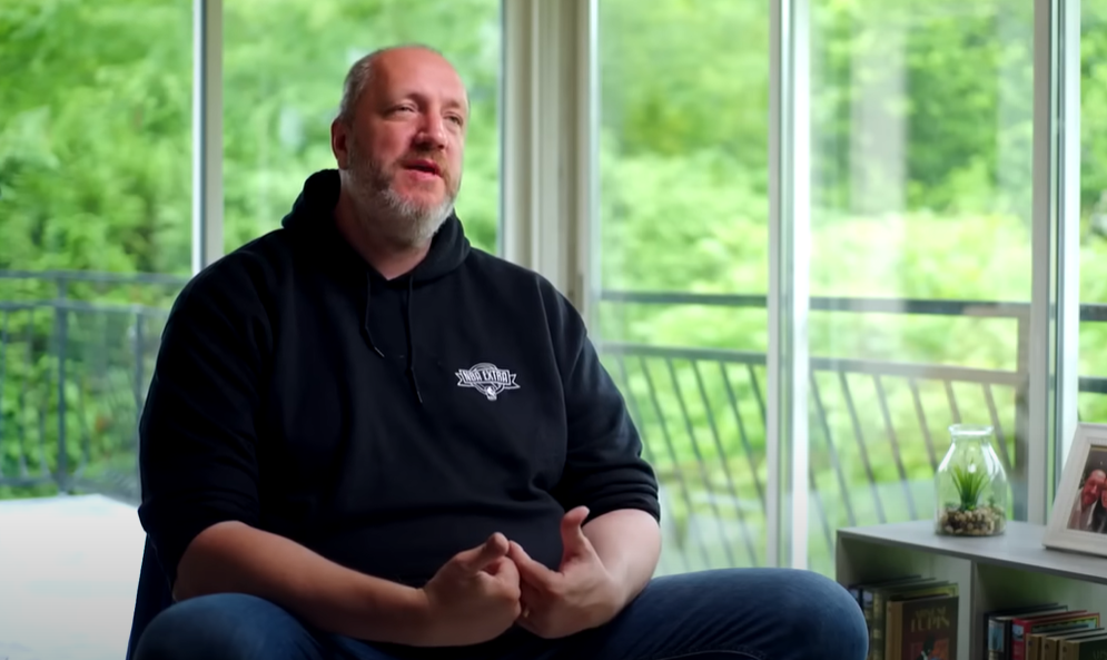 Η συγκινητική ιστορία του Φρεντερίκ Βάις: «Μου πήρε χρόνο να ξεφορτωθώ τους δαίμονές μου»