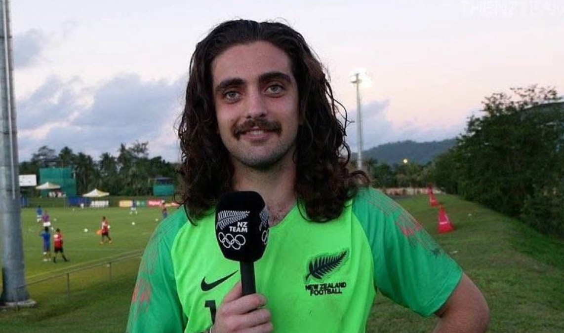 Ο τερματοφύλακας της Όκλαντ Σίτι είναι φορτοεκφορτωτής και δηλώνει πως θα υποφέρει για λίγο με το νοίκι...