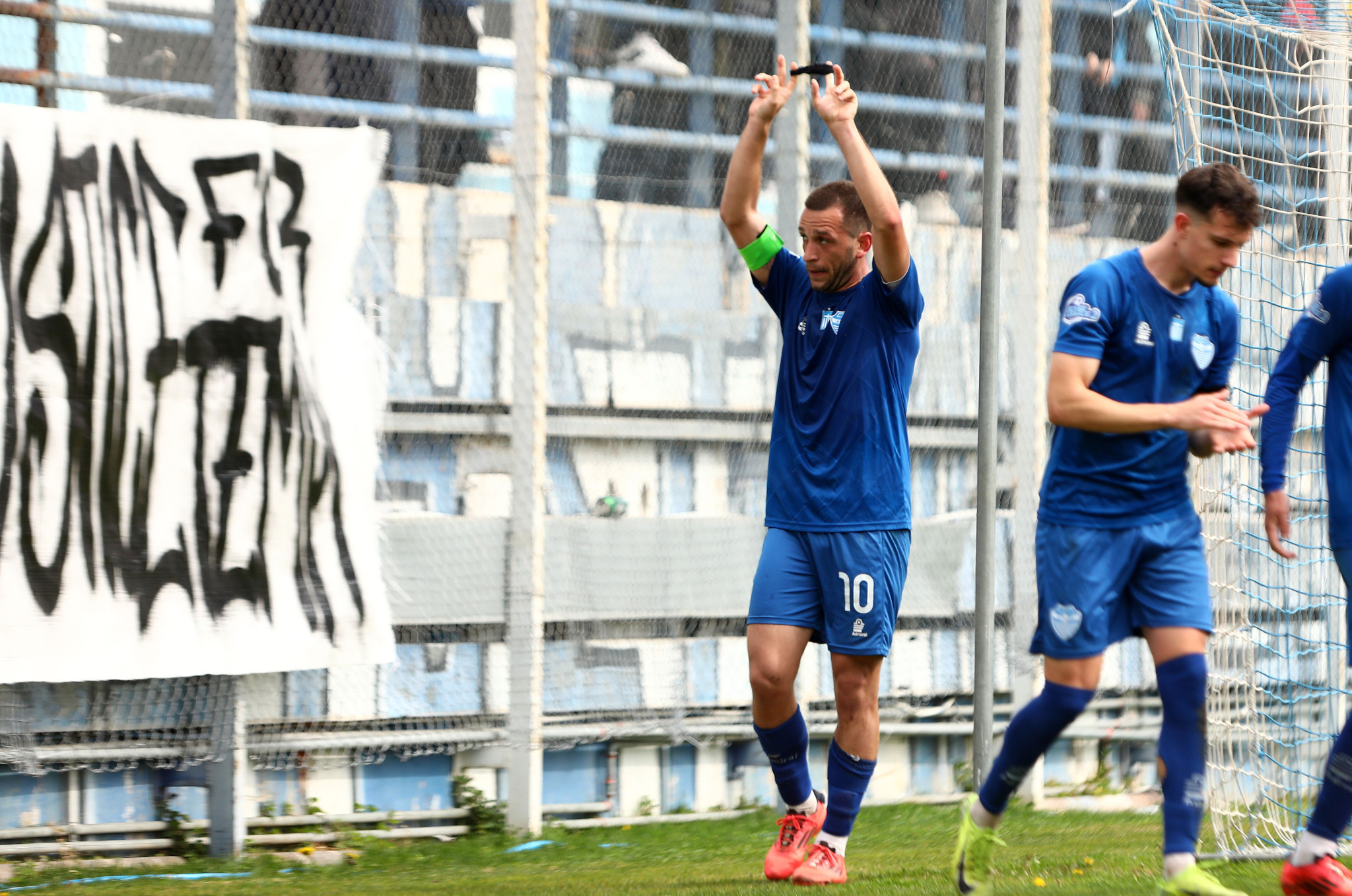 Ανανέωσε στο Αιγάλεω ο Βάρκας - Πρόταση σε Λουκίνα