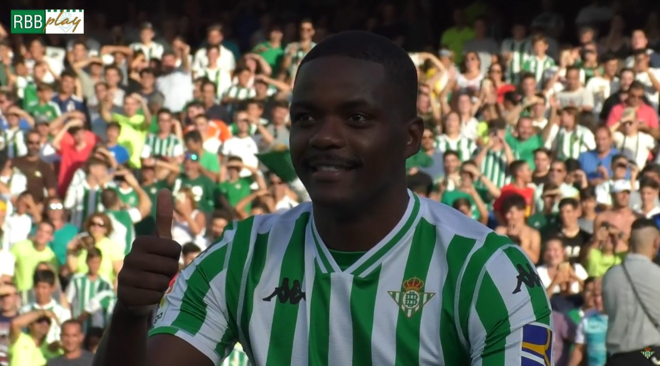 Ισπανικά ΜΜΕ: «Ο Αρης πιθανός προορισμός για τον Γουίλιαμ Καρβάλιο»