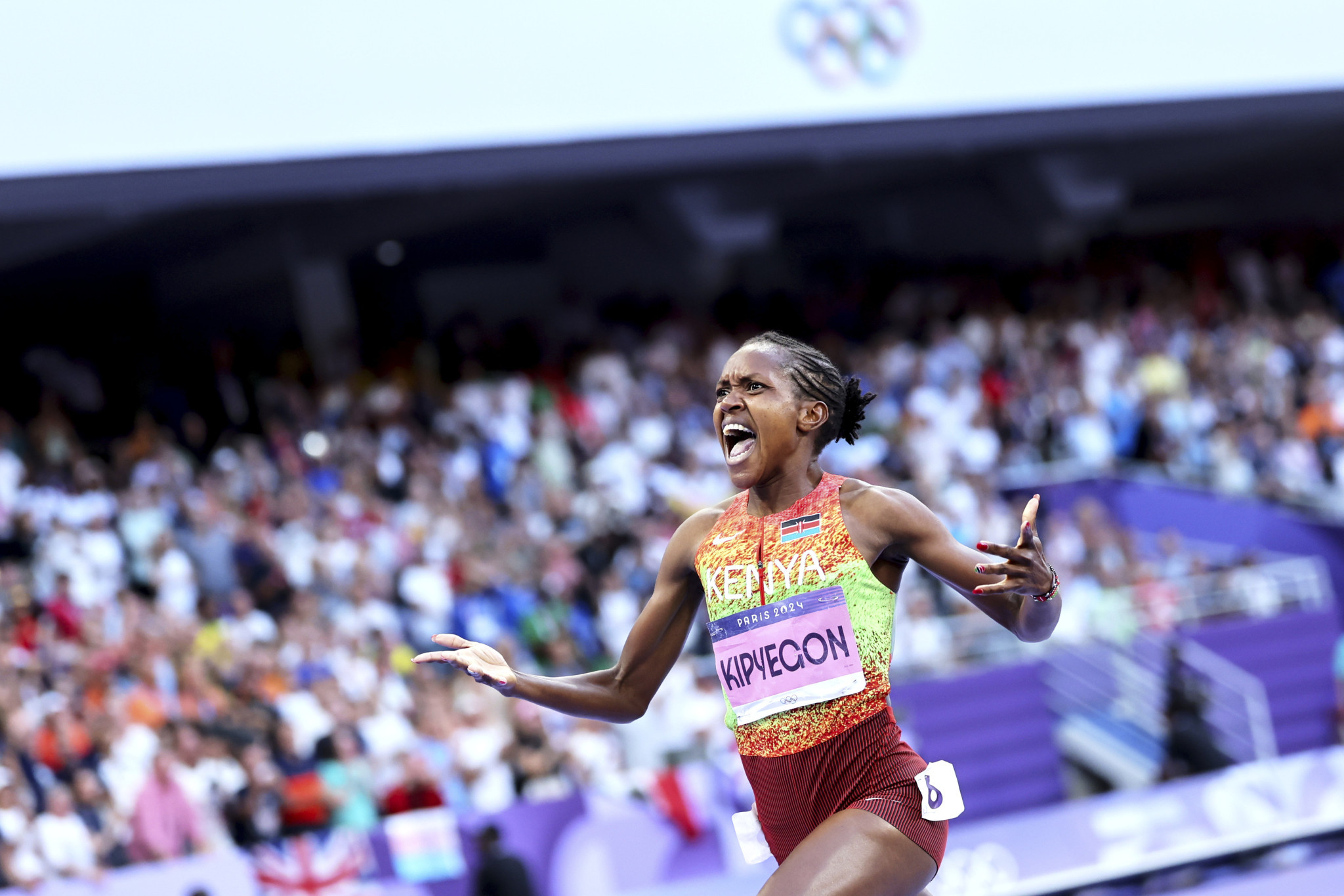 Σπουδαίος χρόνος από την Κίπιεγκον στο μίλι, αλλά δεν κατέρριψε το φράγμα των 4'