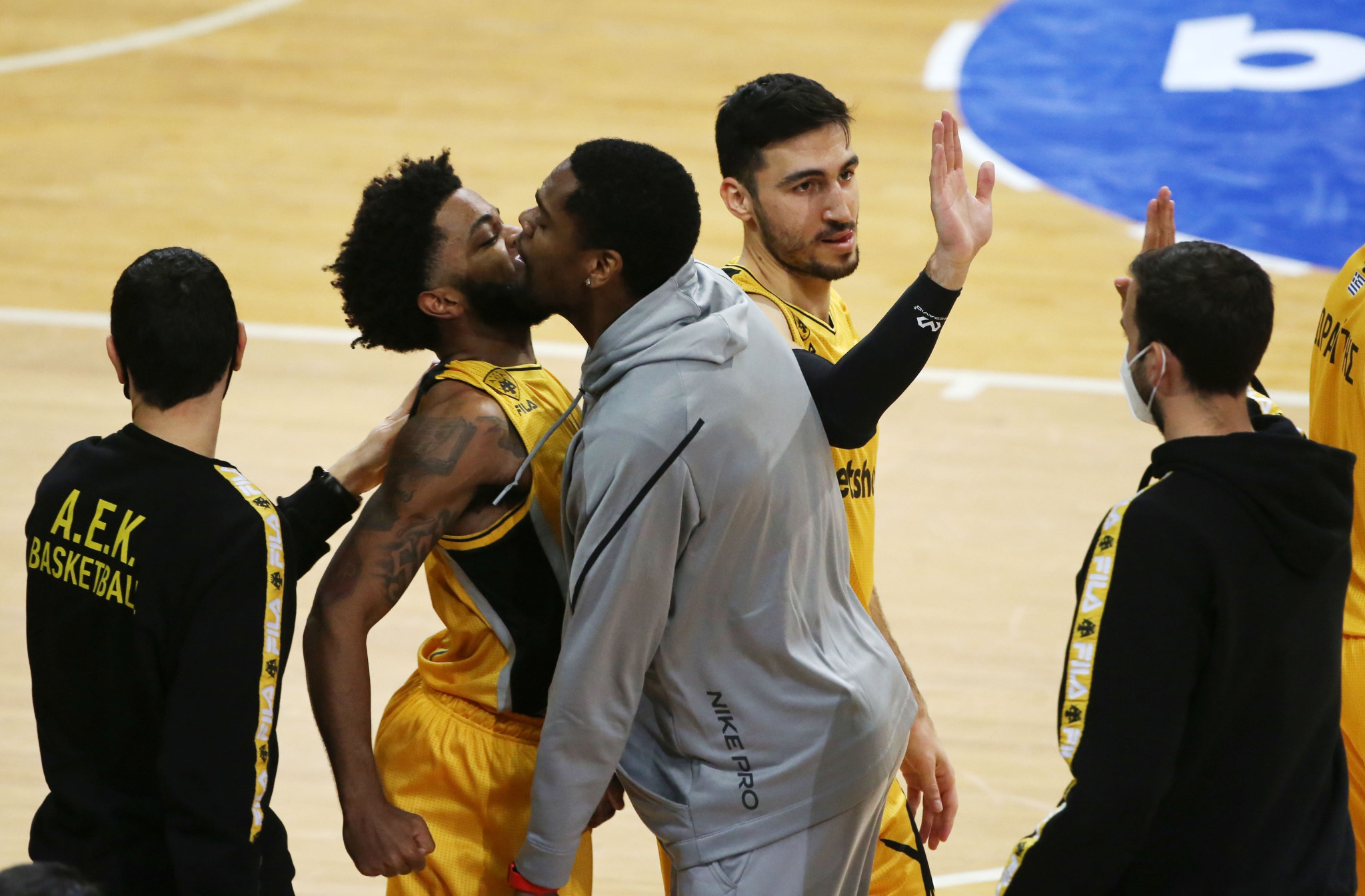 Το... μήνυμα του Μέικον για την επιστροφή του Κατσίβελη στην ΑΕΚ