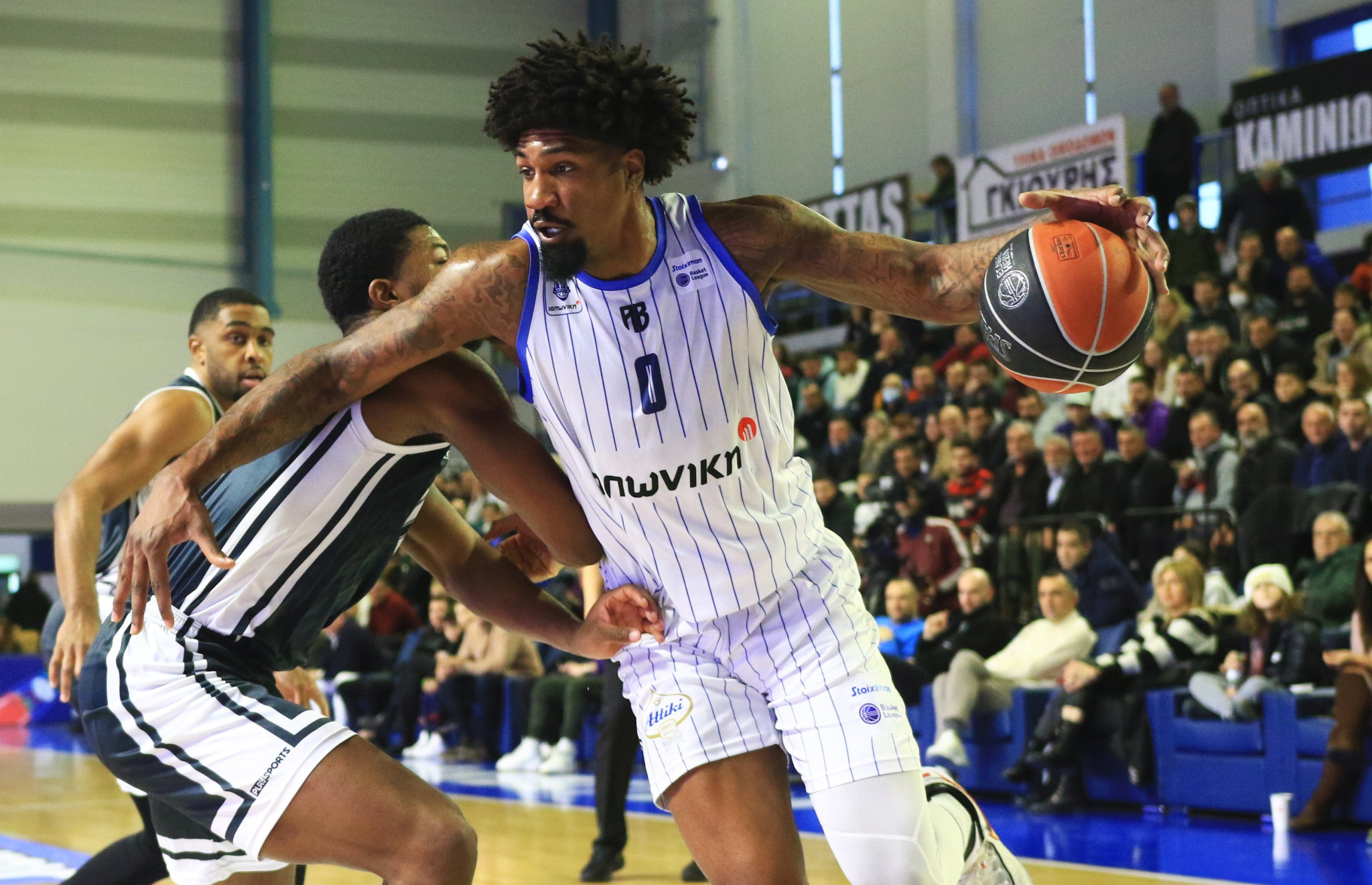 Κρατάει και τον Ρομέλο Ουάιτ η Καρδίτσα