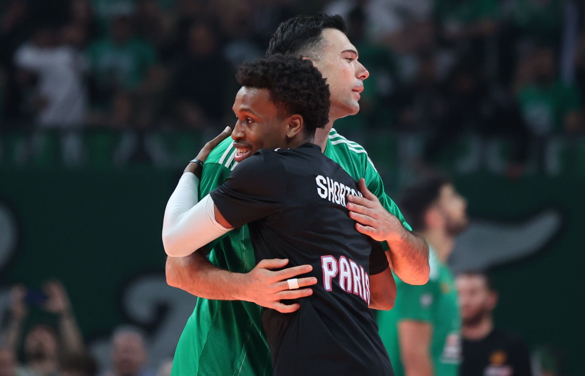 Σλούκας και Σορτς: Από την κοινή φωτογραφία ως αντίπαλοι, έγιναν συμπαίκτες εννέα μήνες αργότερα