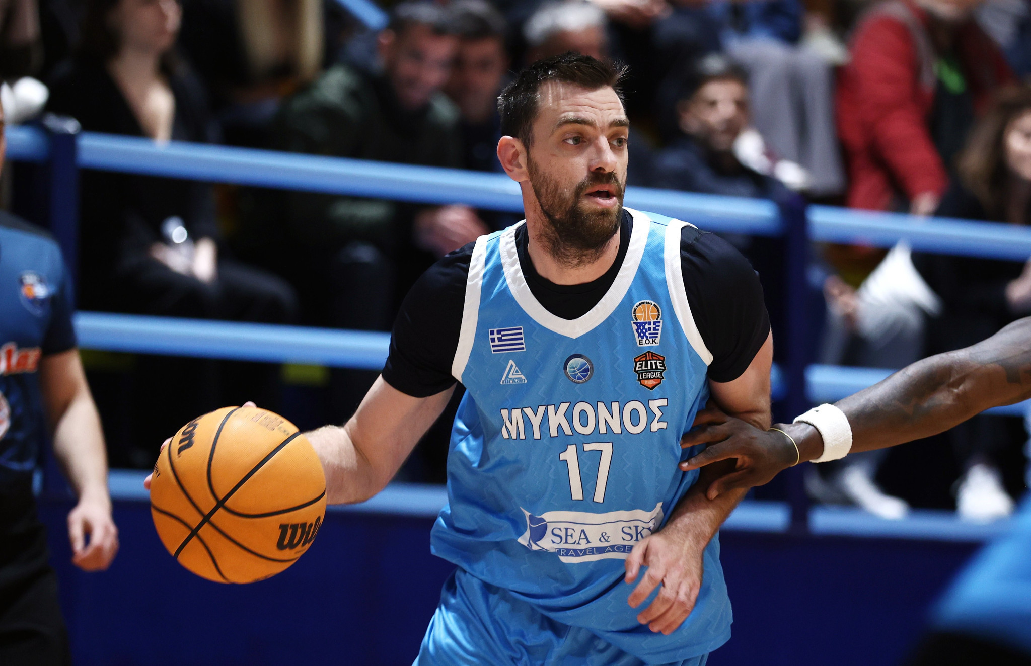 Ο Μάντζαρης κοντά σε παραμονή στη Μύκονο που «βλέπει» και Γκιουζέλη