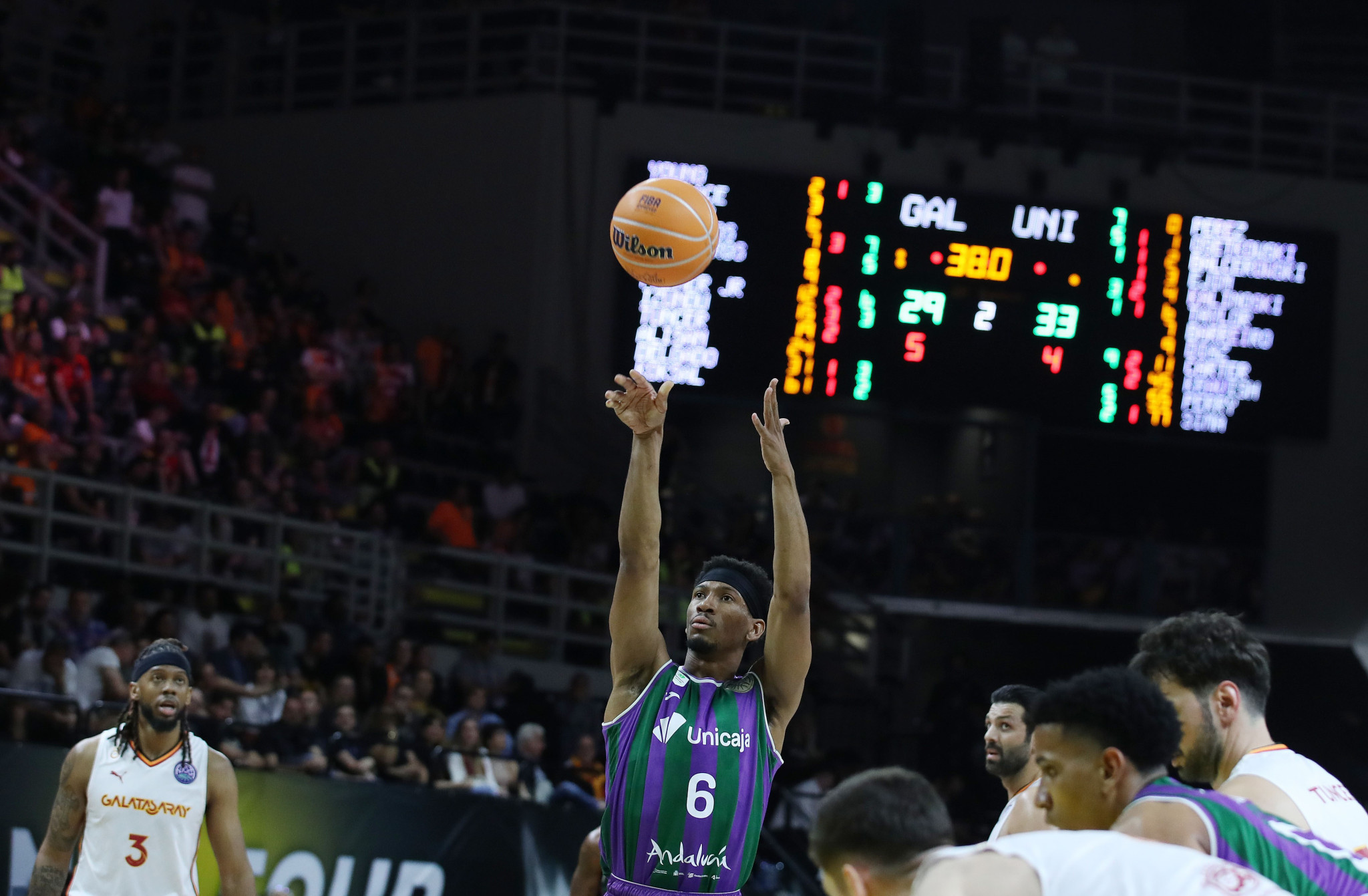 Η Βαλένθια συνεχίζει την ενίσχυση: Απέκτησε τον Τέιλορ από τη Μάλαγα