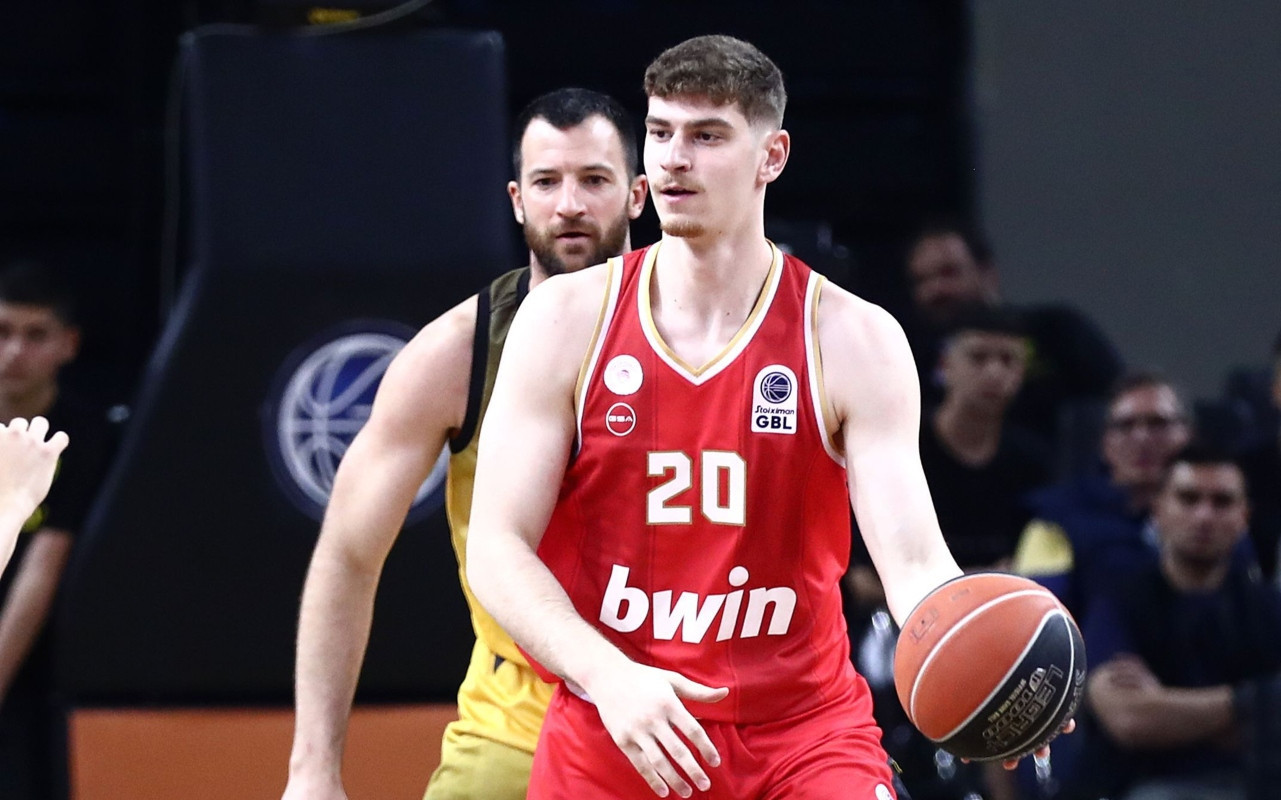 Ποιος είναι ο 19χρονος Σπάρταλης που έκανε το βήμα στο NCAA