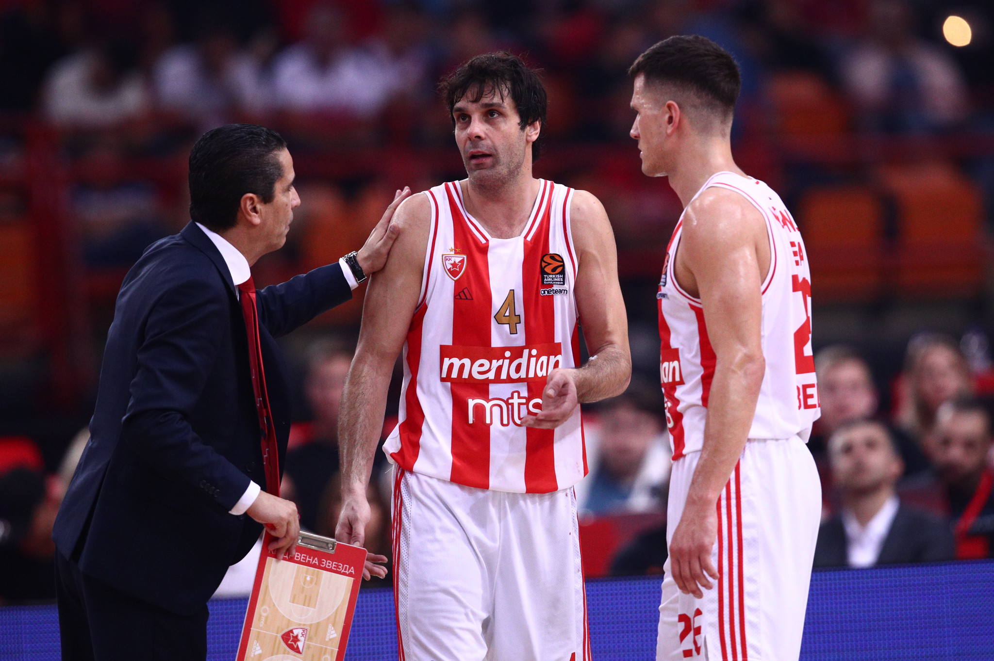 Αποχαιρέτησε τον Τεόντοσιτς ο Σφαιρόπουλος: «Ήταν ένας παίκτης που όλοι αγαπούσαν να βλέπουν να παίζει μπάσκετ»