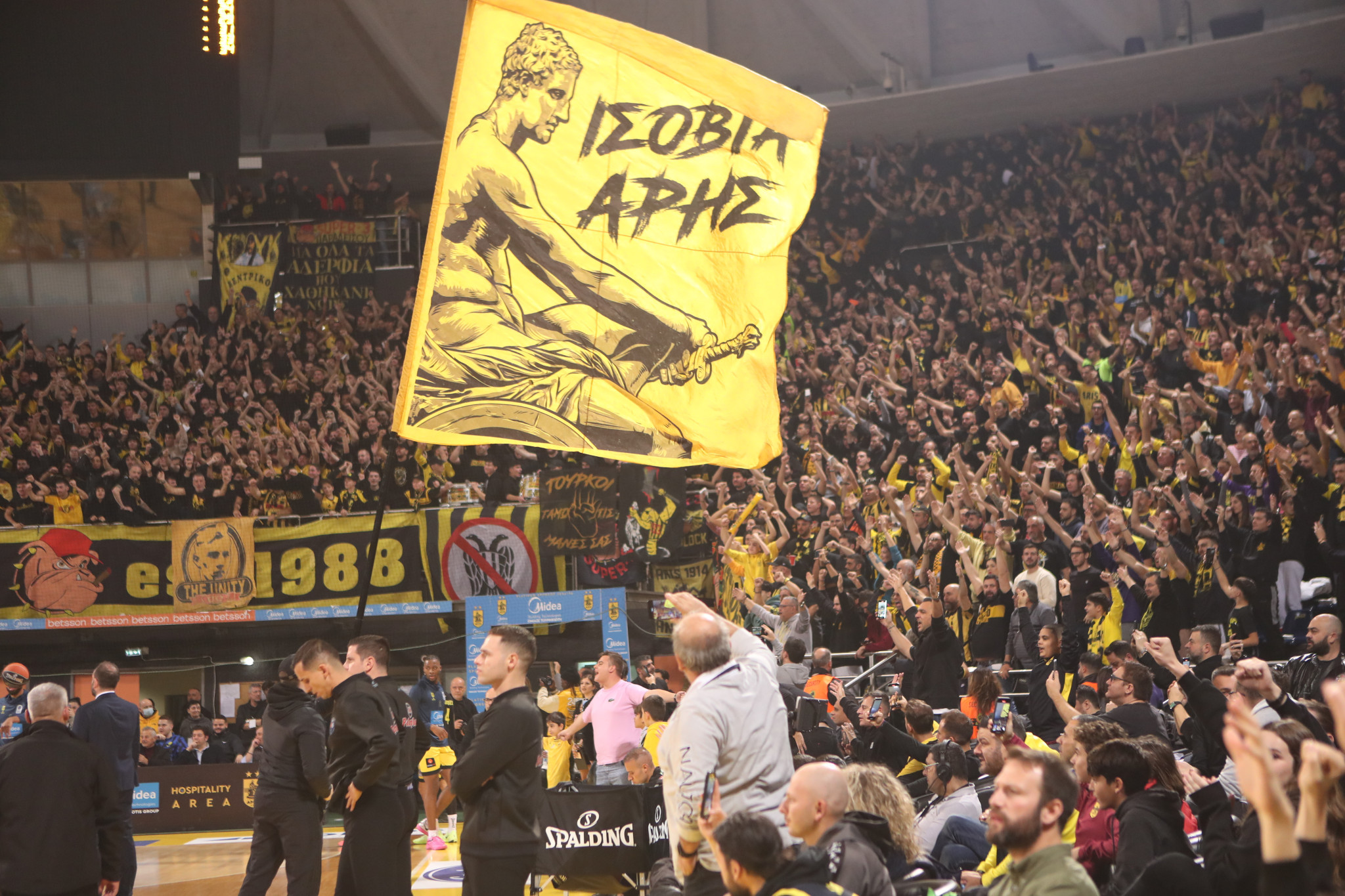 Ιστορικές στιγμές για τον Άρη: Αυτός είναι ο Ρίτσαρντ Σιάο που αναλαμβάνει την ομάδα μπάσκετ