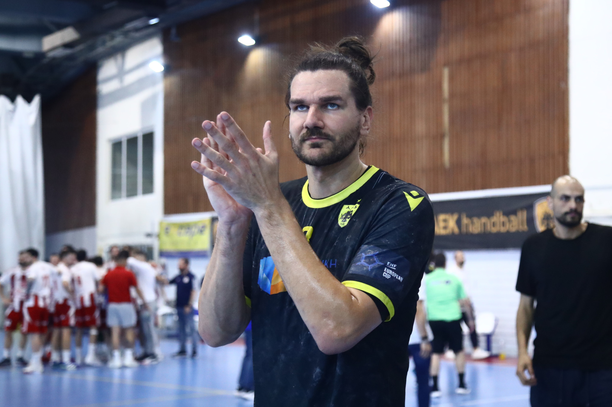 Ο Σμιντ υπέγραψε με την ΑΕΚ επέκταση για δύο χρόνια