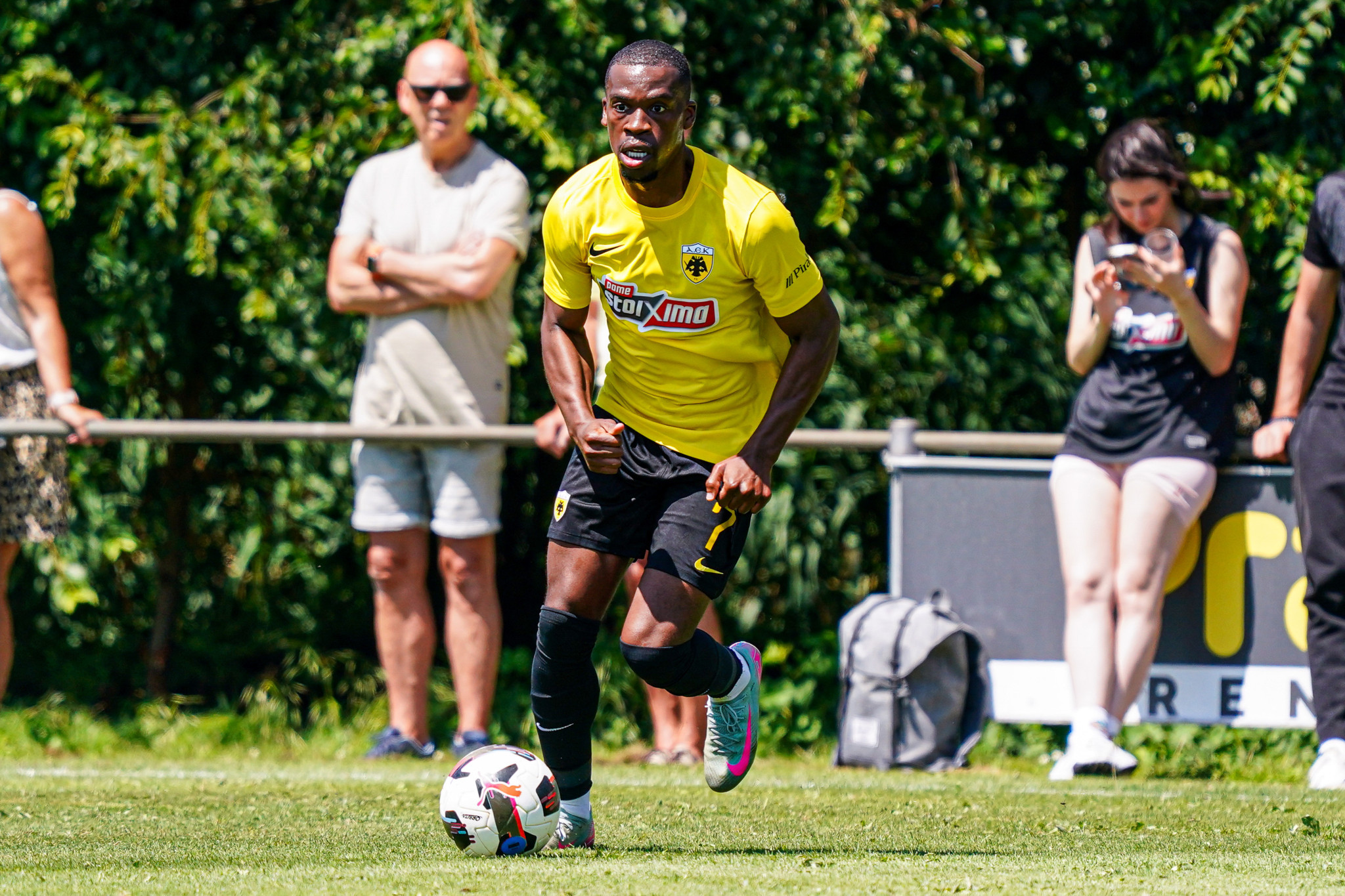 Live Streaming το ΑΕΚ - Ζούλτε Βάρεγκεμ από το YouTube του Athletiko