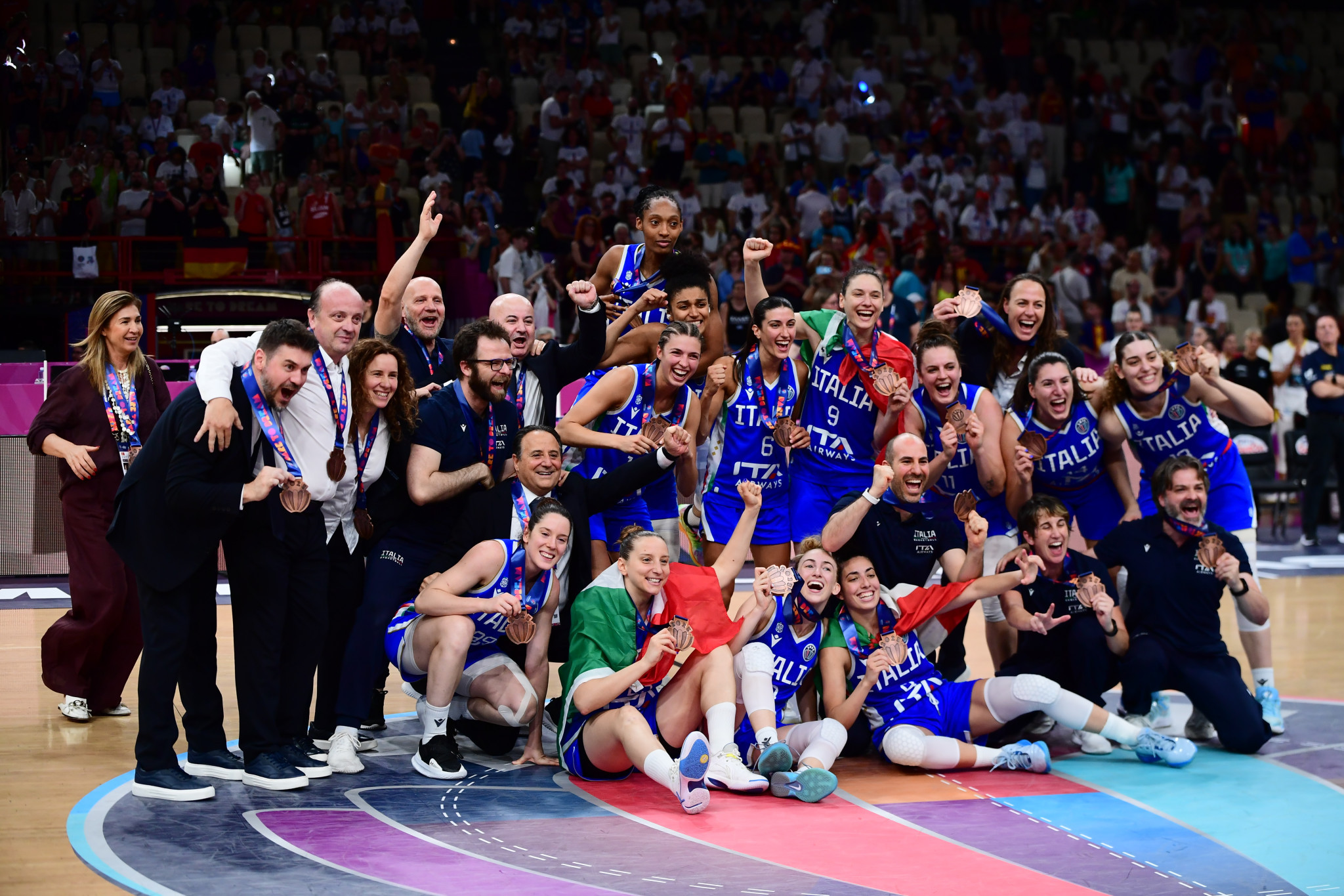 Tρίτη στο Eurobasket Γυναικών η Ιταλία με έκπληξη εναντίον της Γαλλίας