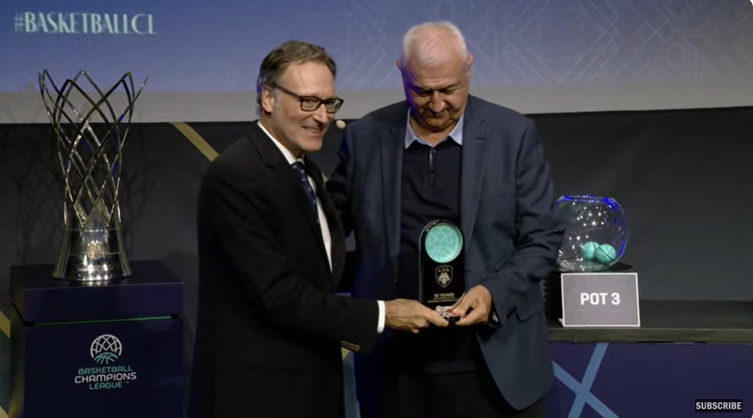 To BCL τίμησε την ΑΕΚ για την 10ετή παρουσία της στη διοργάνωση