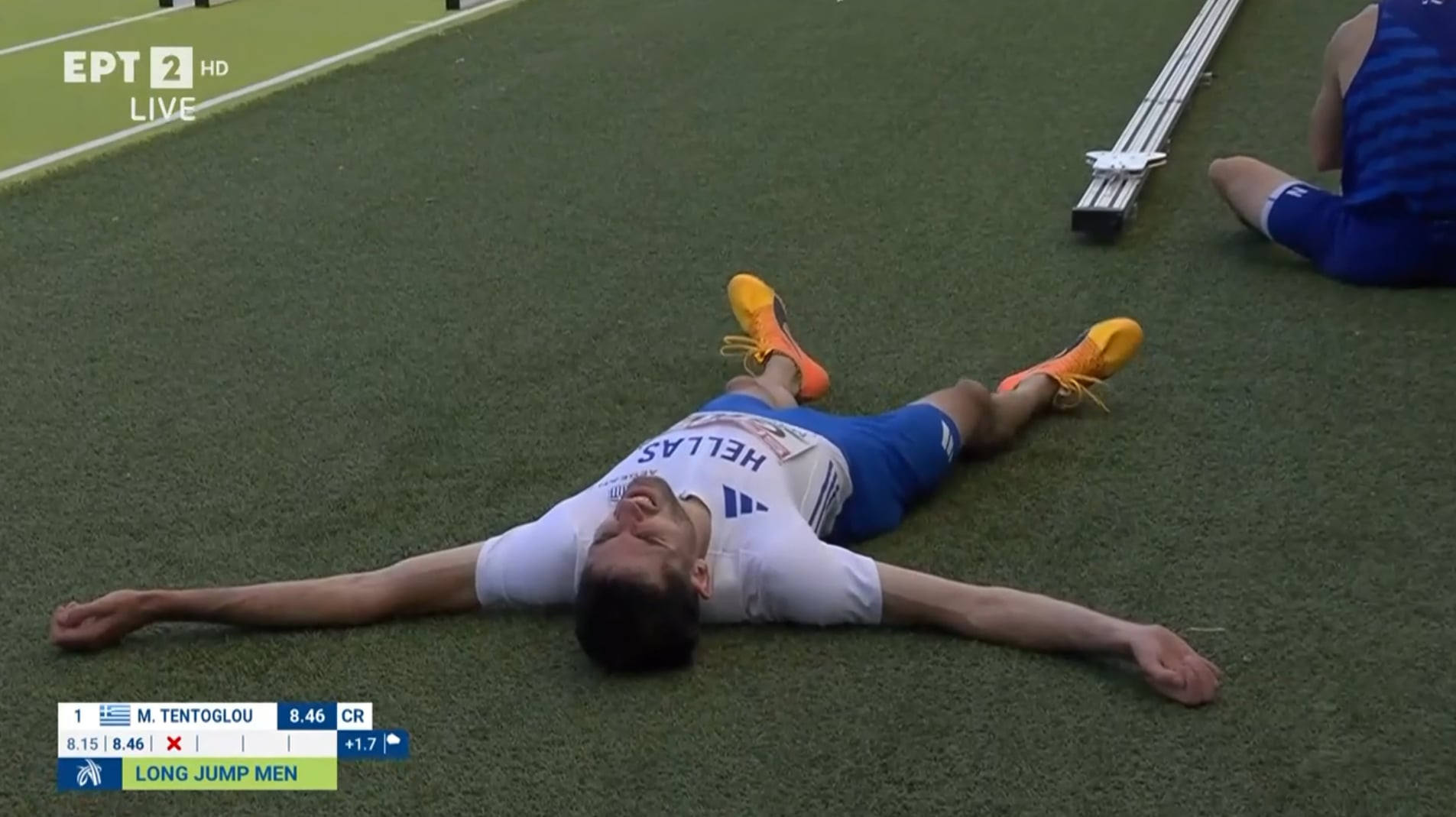 Η στιγμή που ο Τεντόγλου καταλαβαίνει ότι ακυρώθηκε σε επίδοση πανελληνίου ρεκόρ (video)