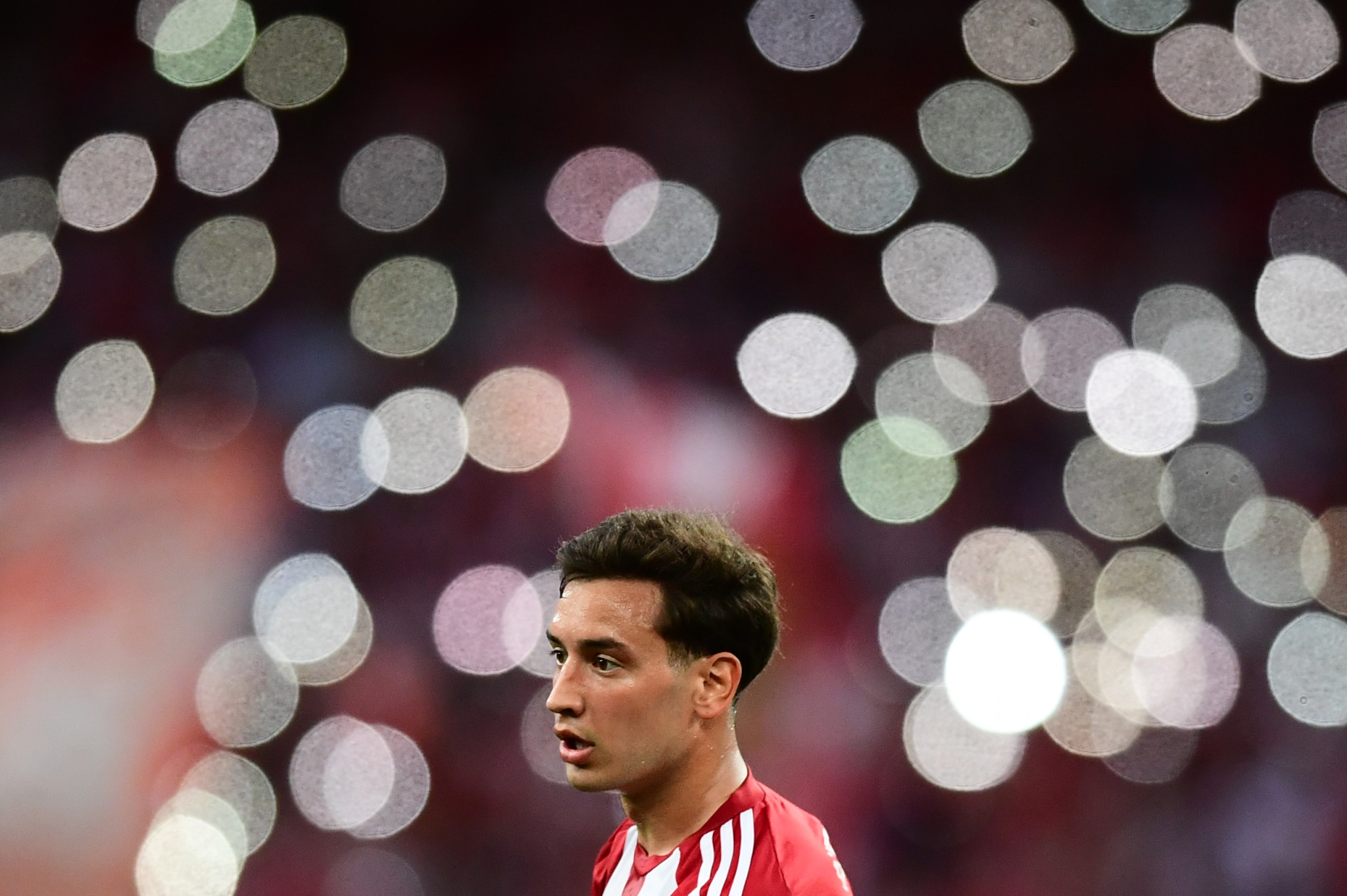 Ο Ολυμπιακός παρομοίασε τον Έσε με τον... Ντι Κάπριο - «Πιάσε με αν μπορείς»