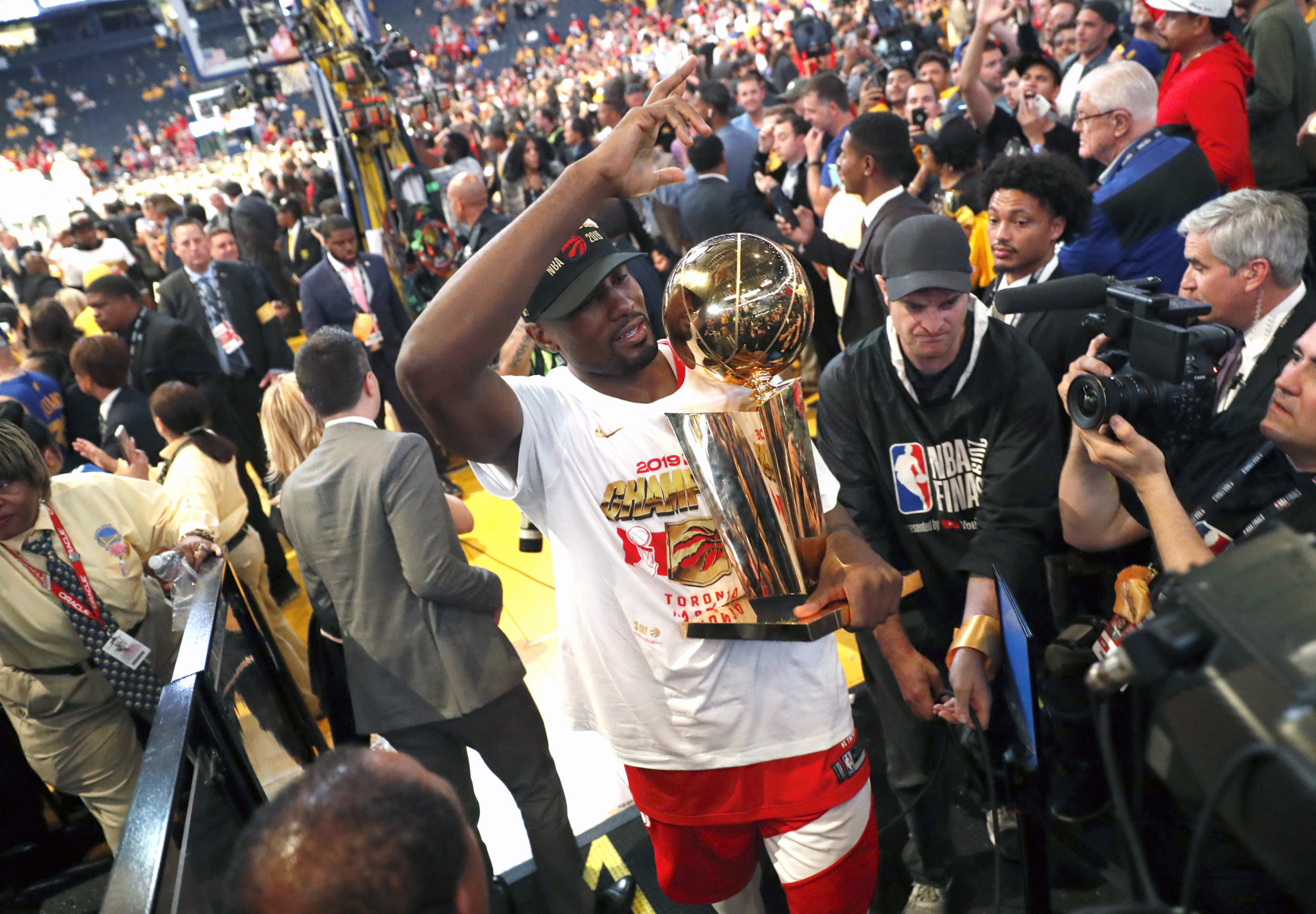 Οι πρωταθλητές NBA που ανήκουν ή ψάχνουν νέο συμβόλαιο στην Euroleague