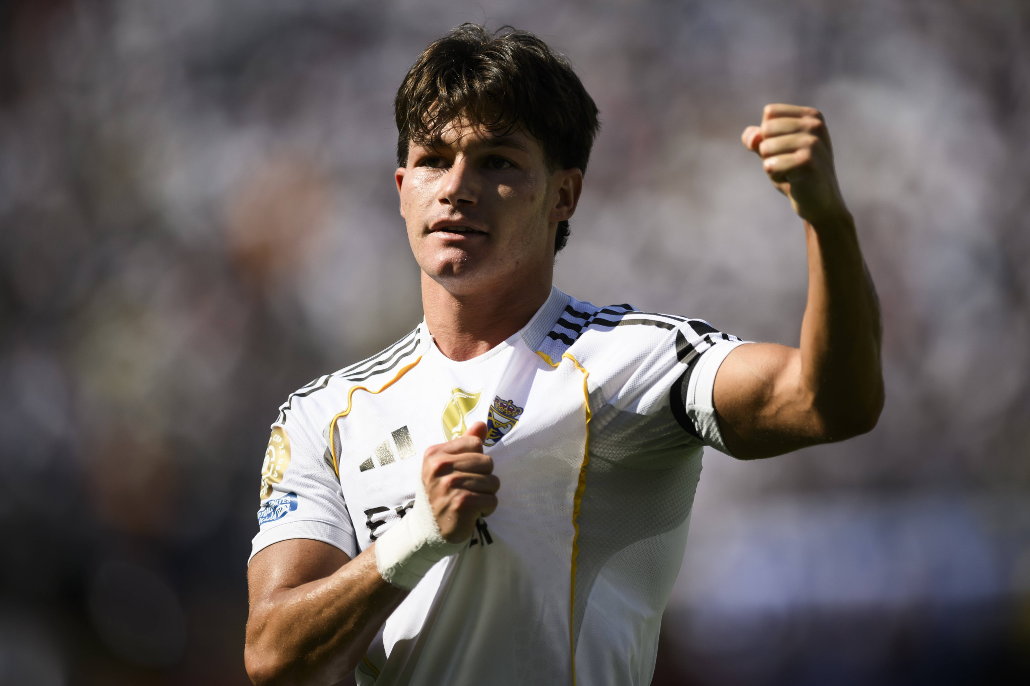 Το έκανε «θρίλερ», αλλά πήρε την πρόκριση στα ημιτελικά η Ρεάλ