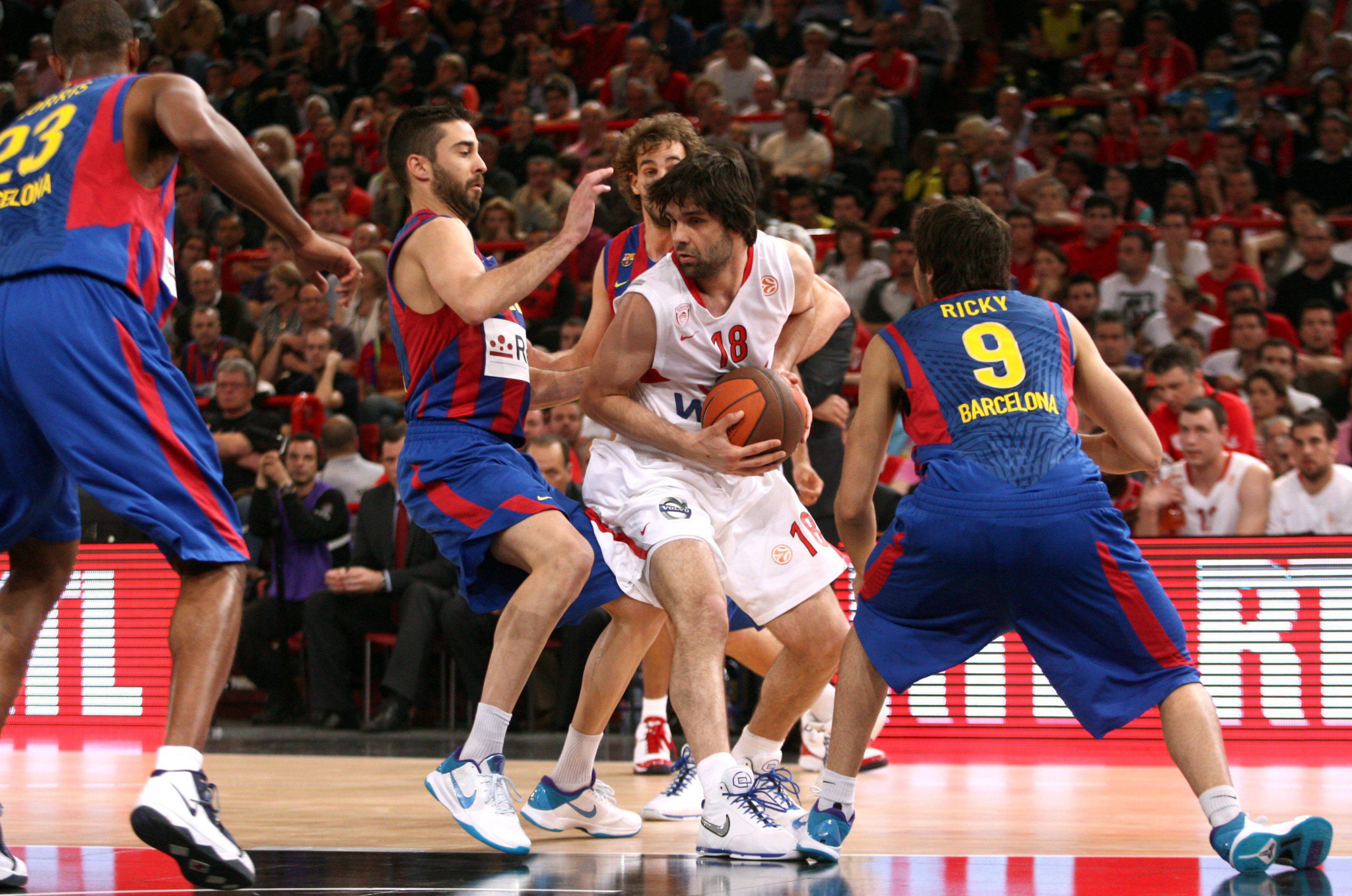 Το «αντίο» της Euroleague στον... Mάγο: 7 λεπτά υπερθεάματος με πρωταγωνιστή τον Τεόντοσιτς (video)