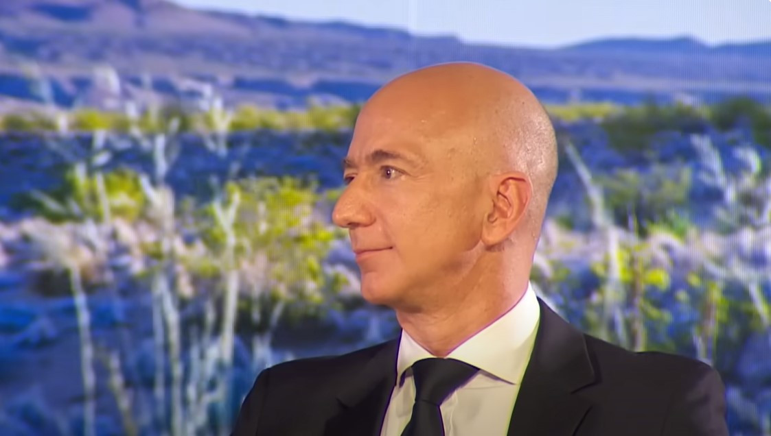 Θα μπει σε αγγλική ομάδα ο Τζεφ Μπέζος;