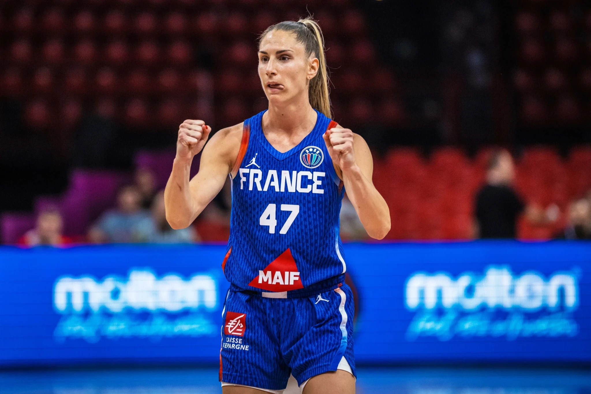 Ισοπεδωτική Γαλλία, έκλεισε θέση για τα ημιτελικά του Eurobasket Γυναικών