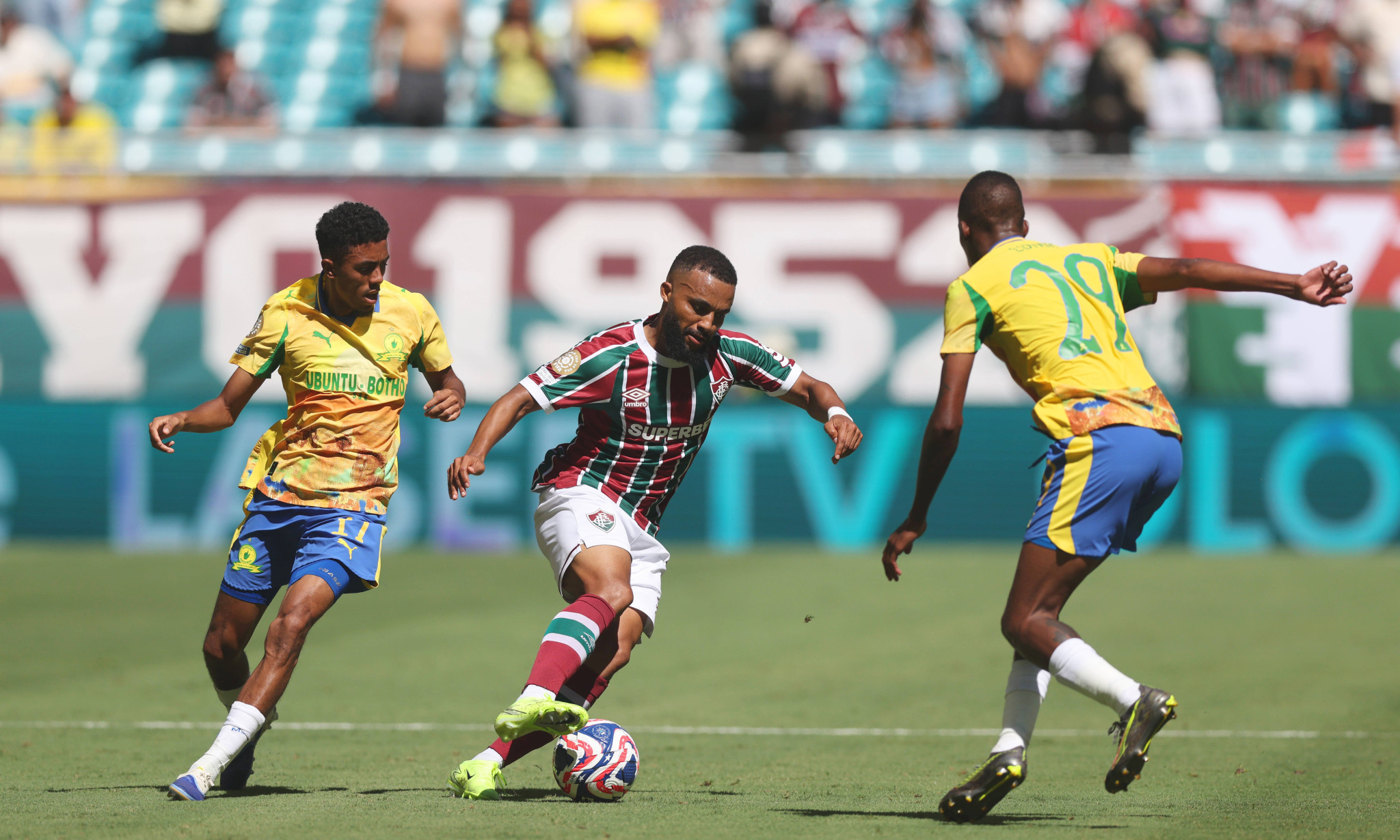 Άντεξε στην πίεση και πήρε την πρόκριση η Φλουμινένσε