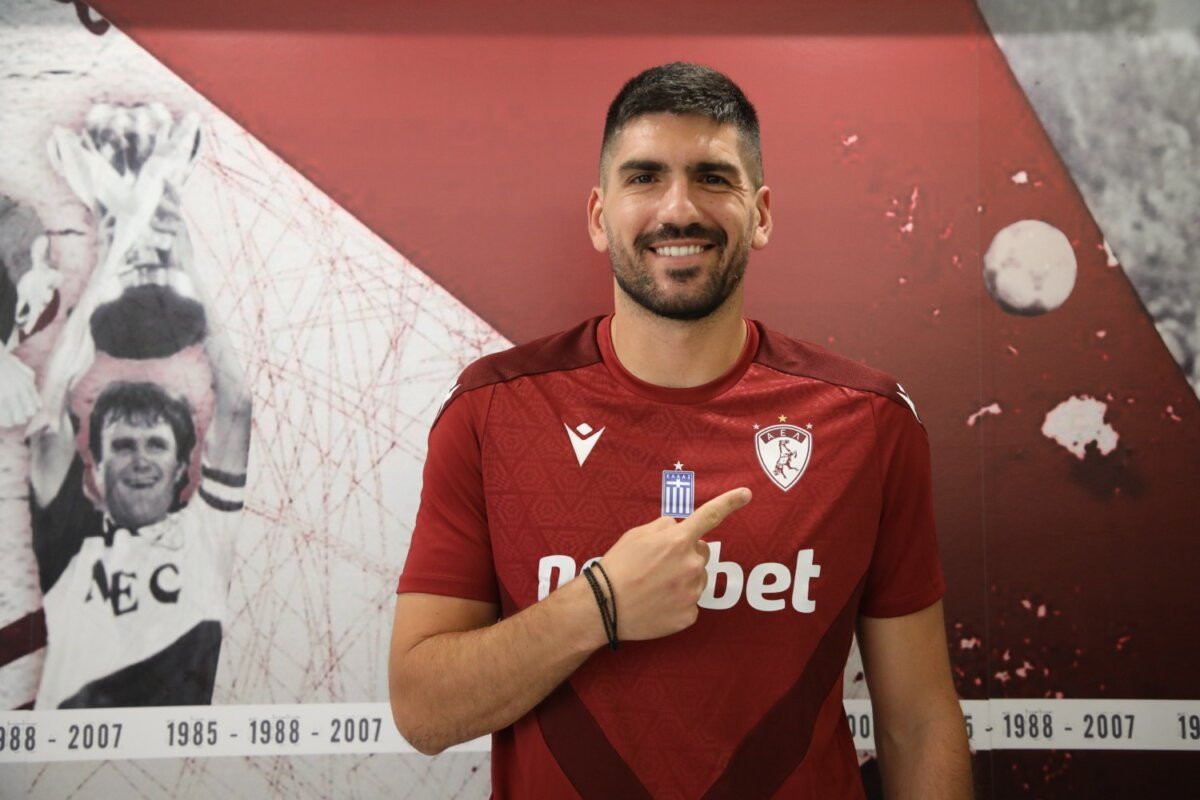 Ανακοίνωσε και Παντελάκη η ΑΕΛ