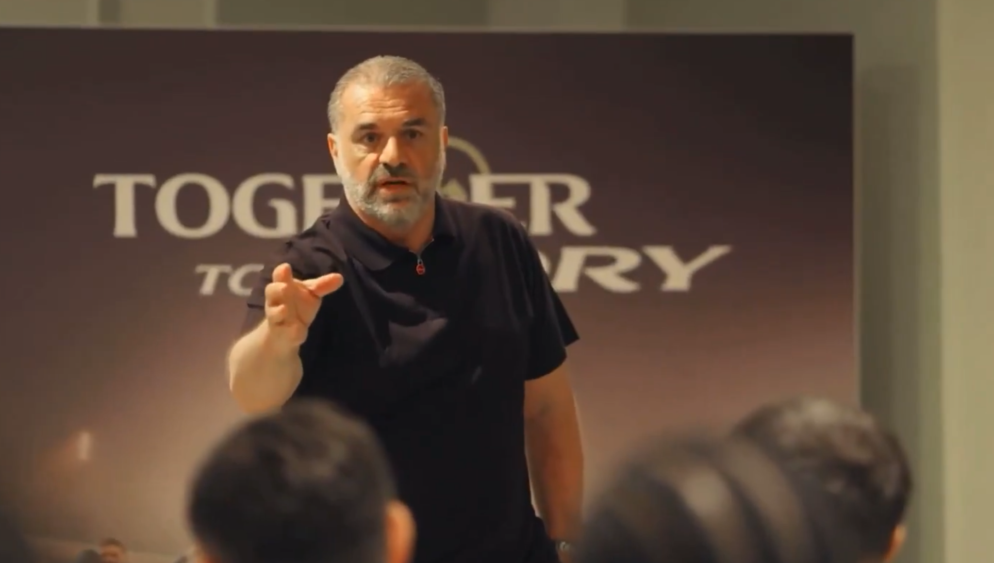 Ανατριχίλα - Η πορωτική ομιλία του Ποστέκογλου στους παίκτες του πριν τον ευρωπαϊκό θρίαμβο της Τότεναμ (video)